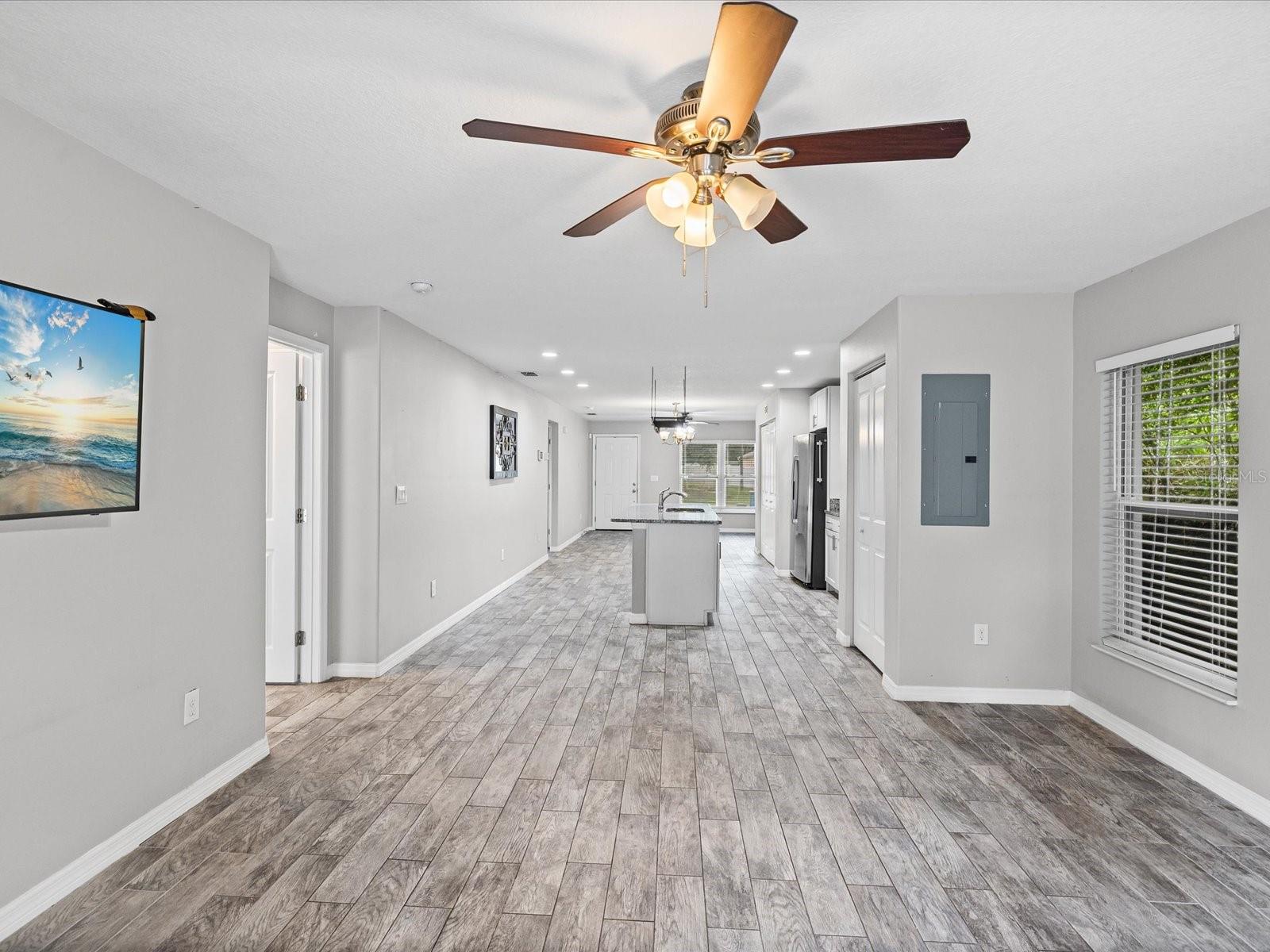 Image 22 of 35 For 1238 Vista Way