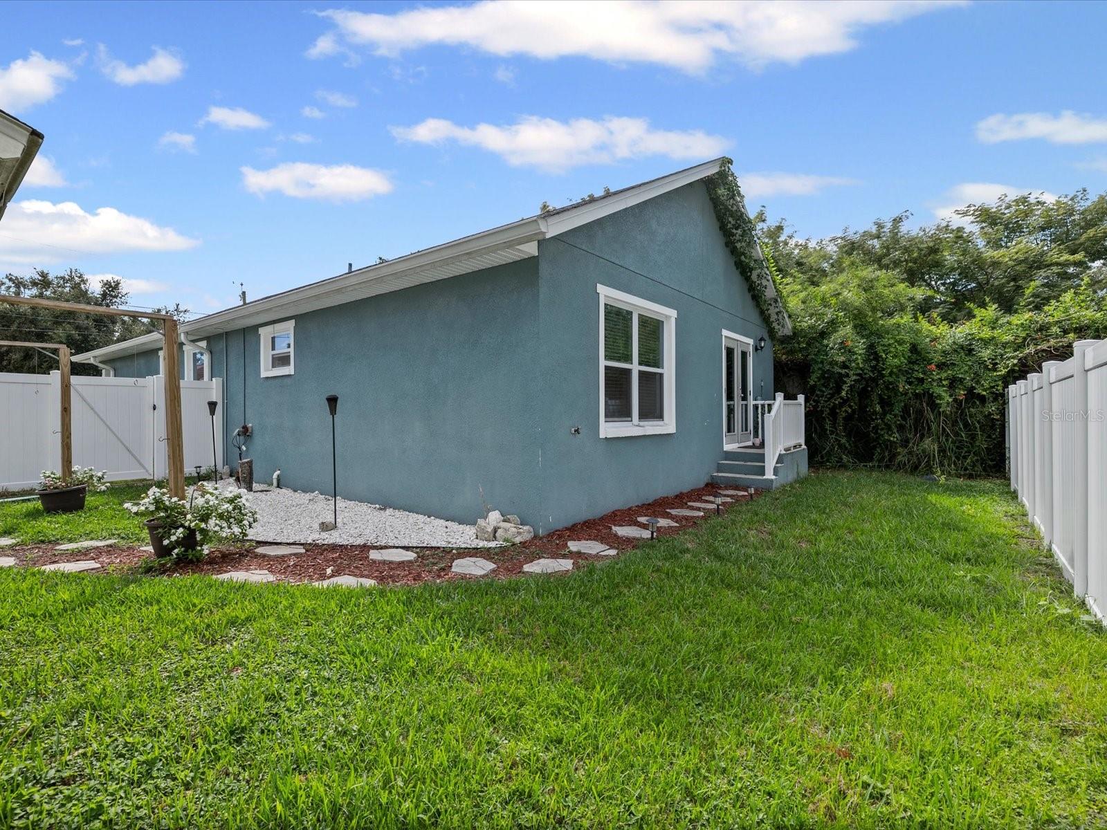 Image 29 of 35 For 1238 Vista Way