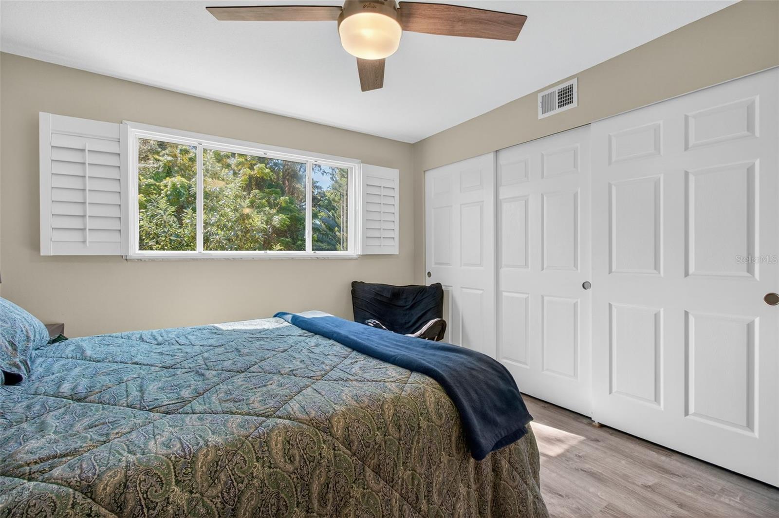 Image 22 of 59 For 2170 Americus Boulevard N 70