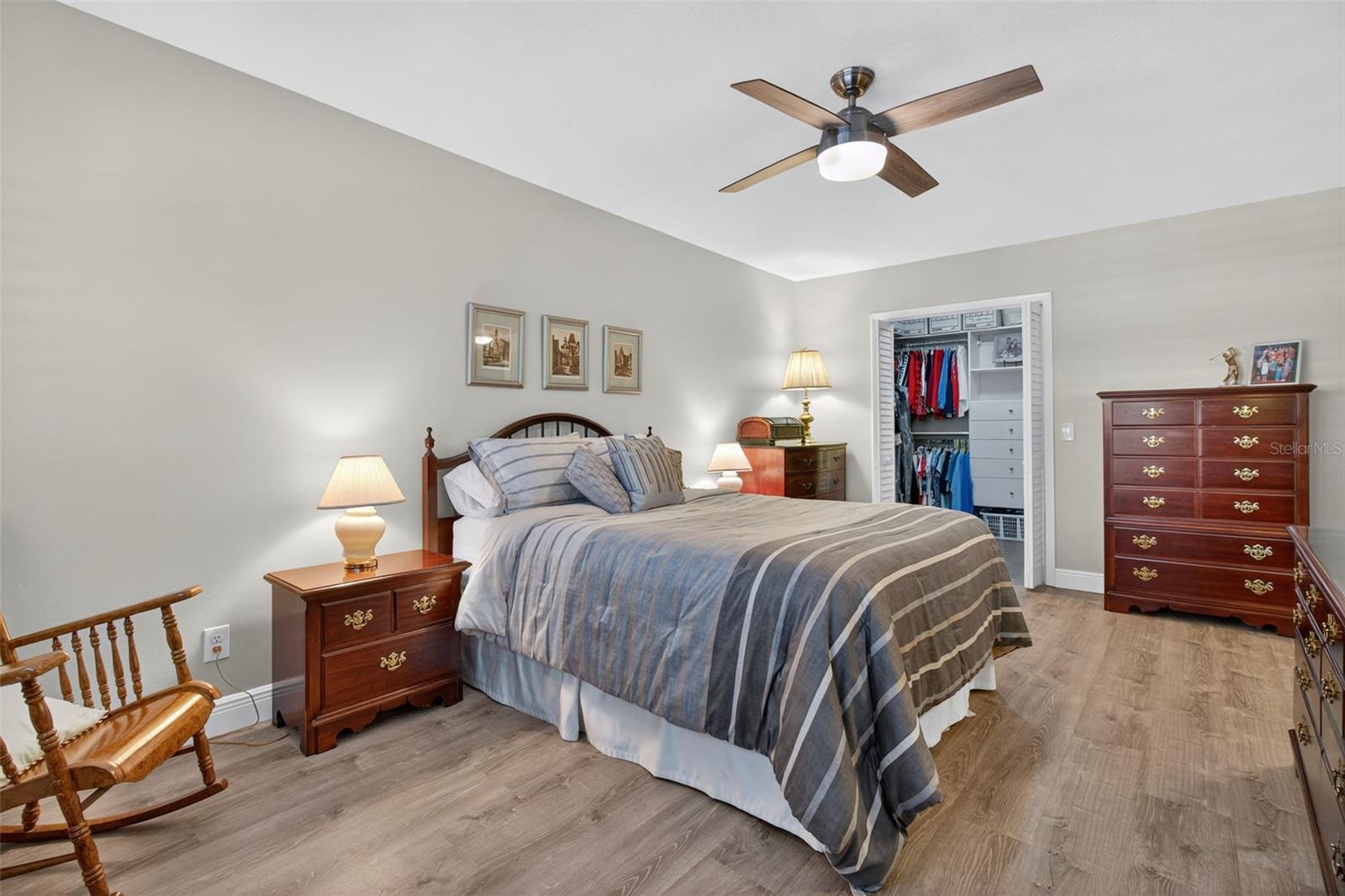 Image 28 of 59 For 2170 Americus Boulevard N 70