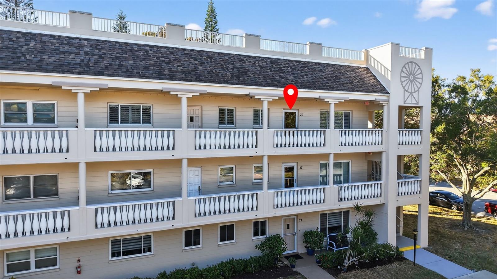 Image 36 of 59 For 2170 Americus Boulevard N 70