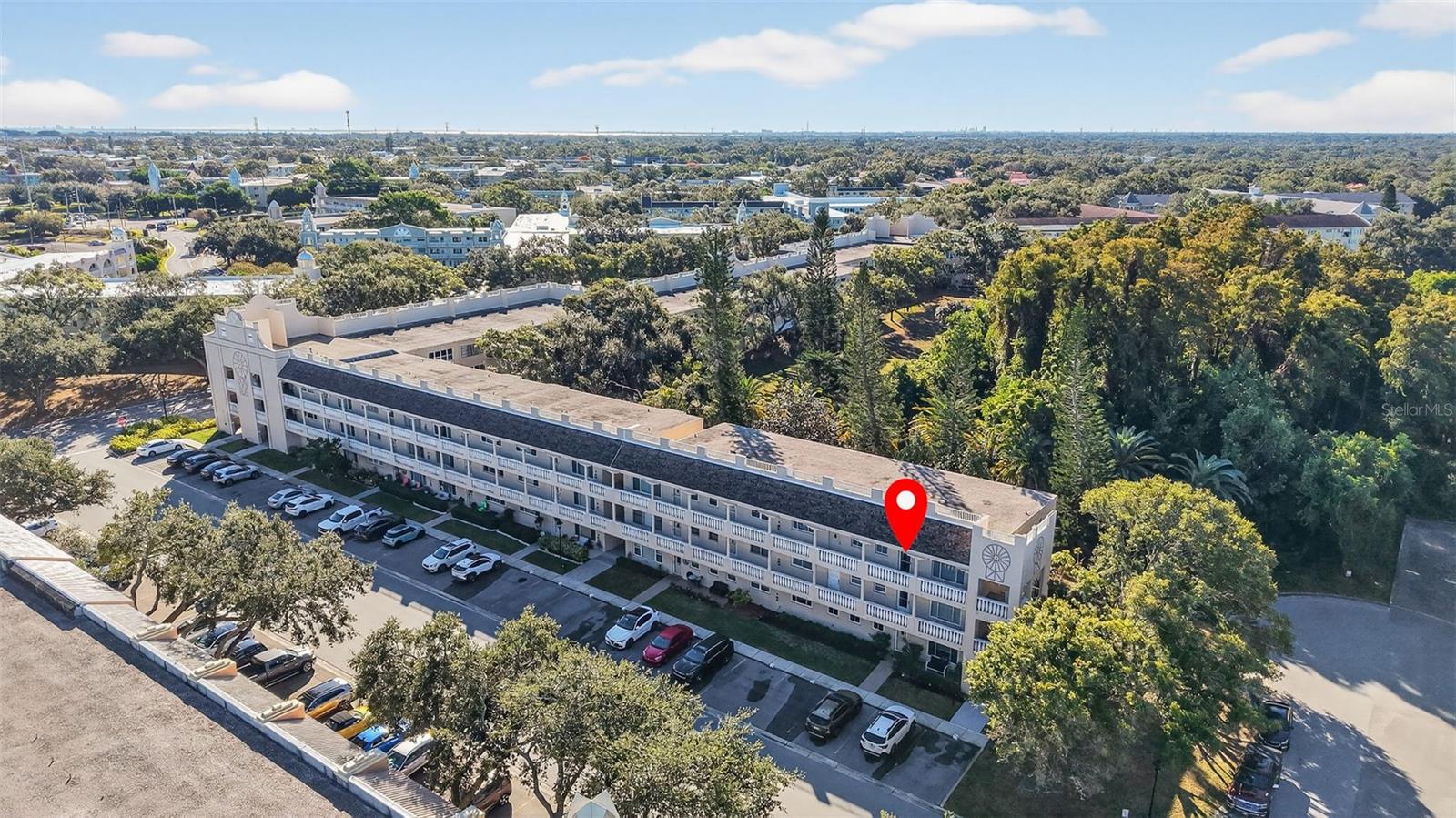 Image 37 of 59 For 2170 Americus Boulevard N 70