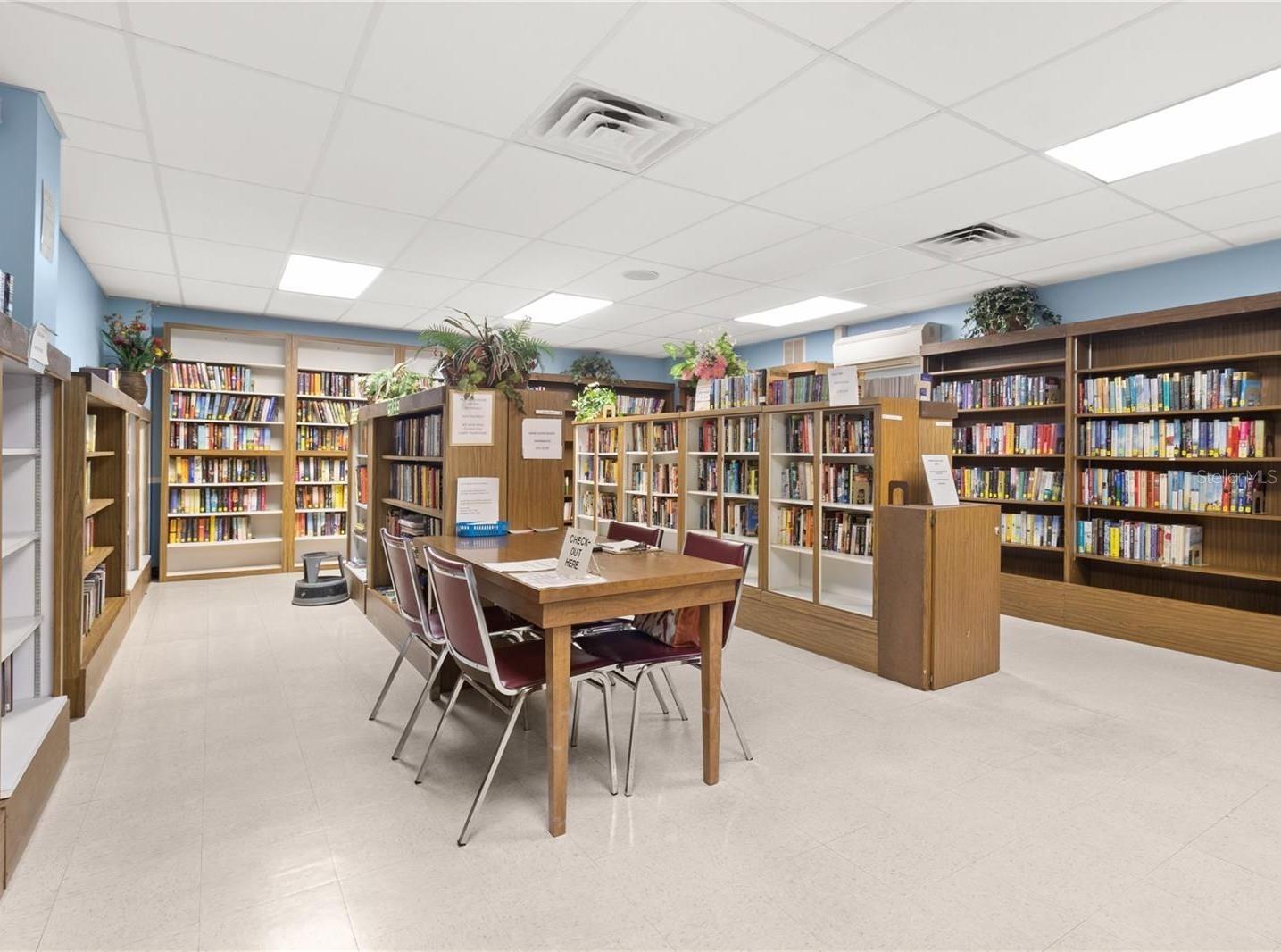 Image 50 of 59 For 2170 Americus Boulevard N 70