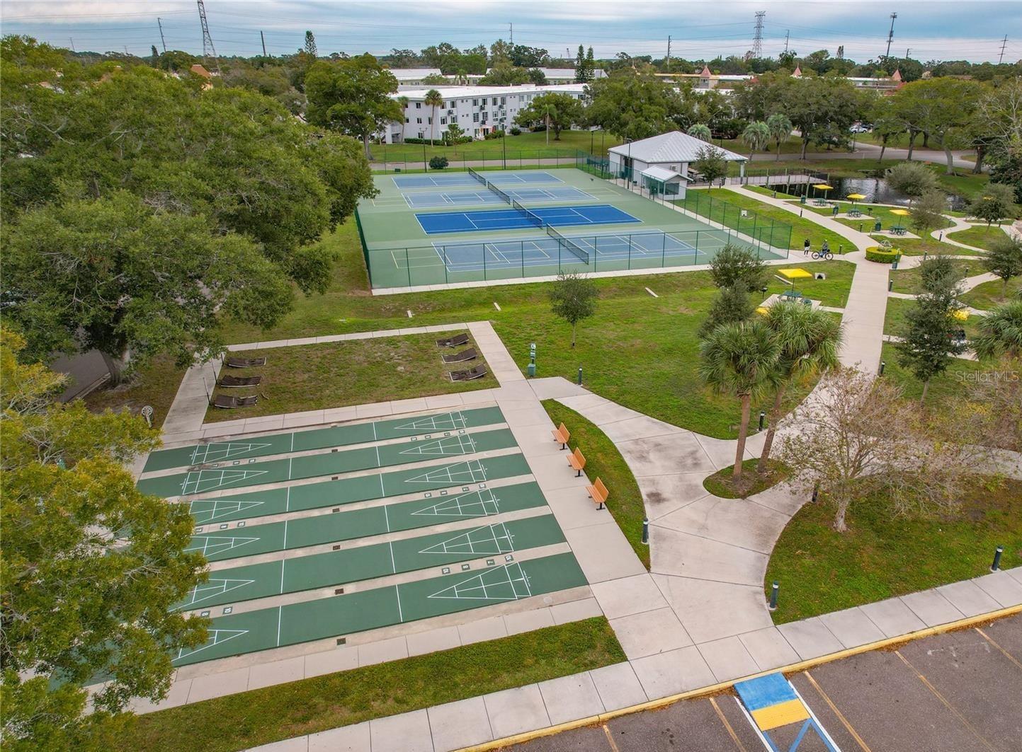 Image 56 of 59 For 2170 Americus Boulevard N 70