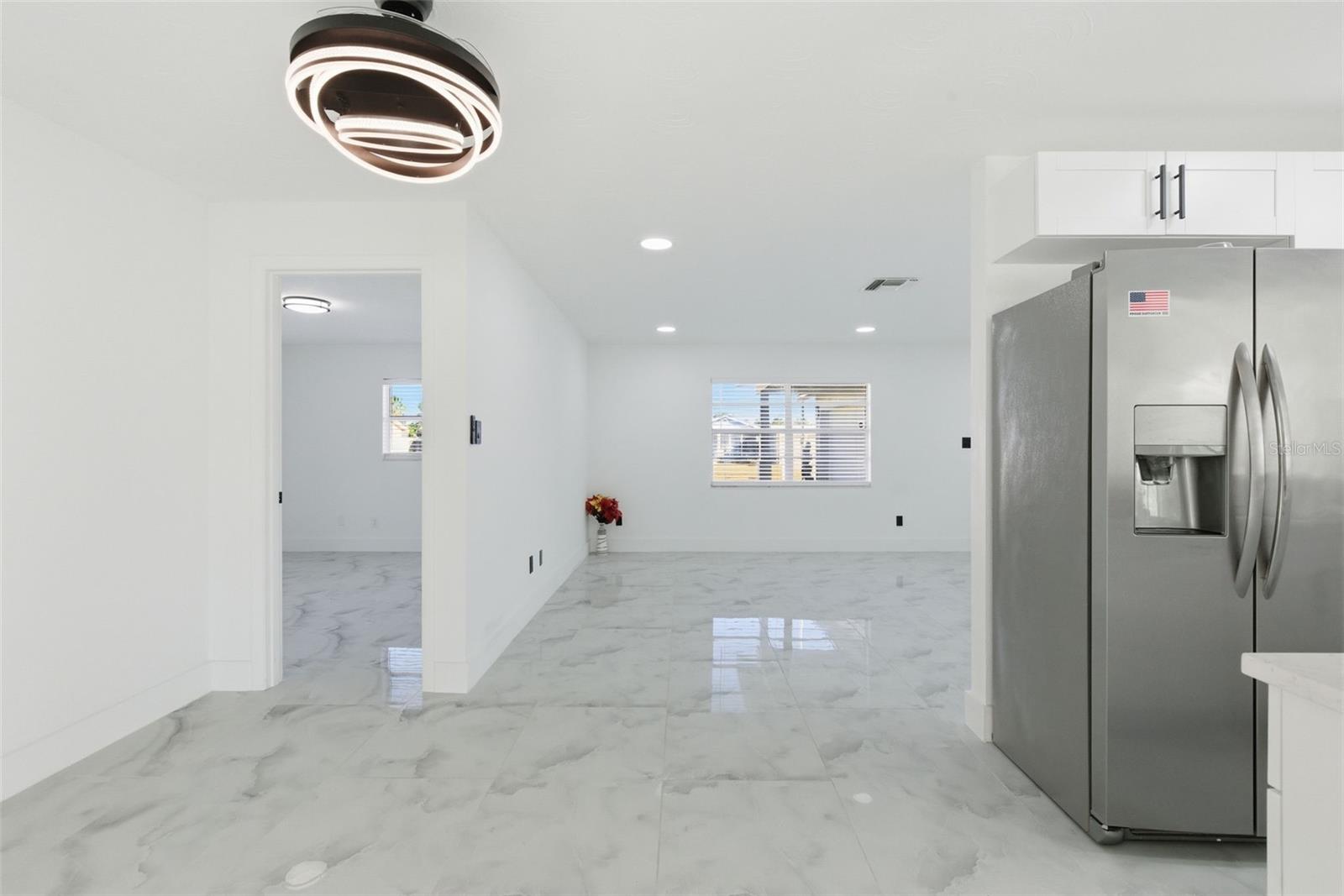 Image 12 of 60 For 5644 Auld Lane