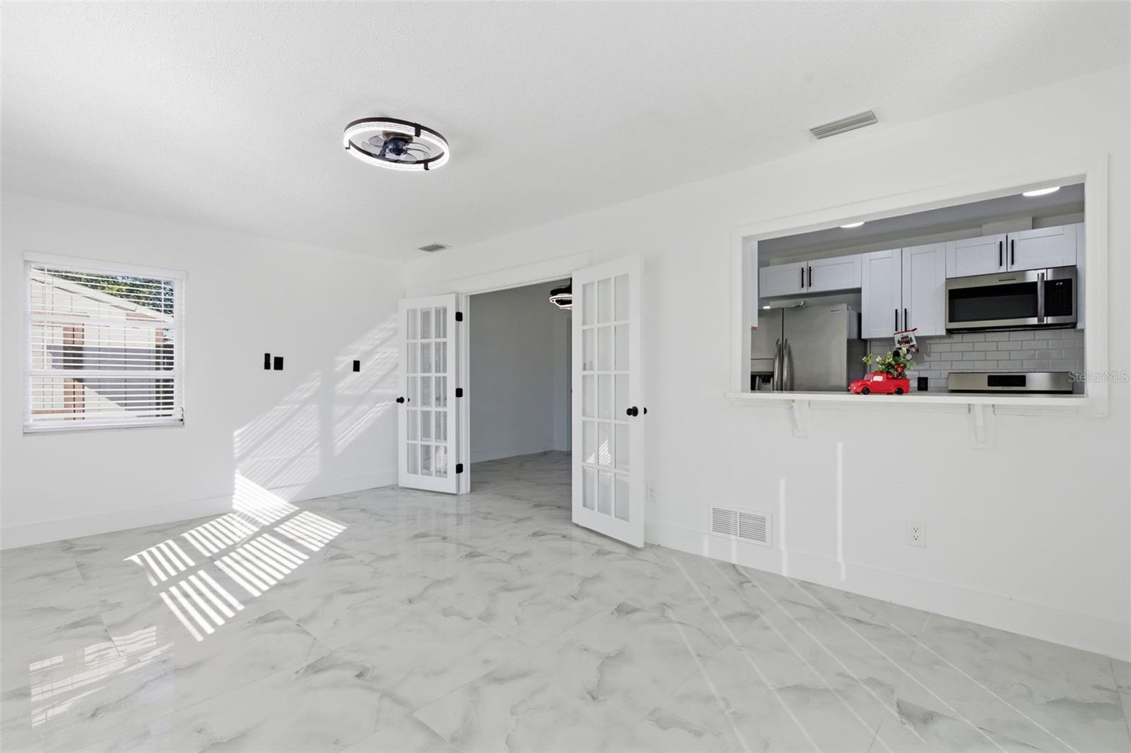 Image 17 of 60 For 5644 Auld Lane