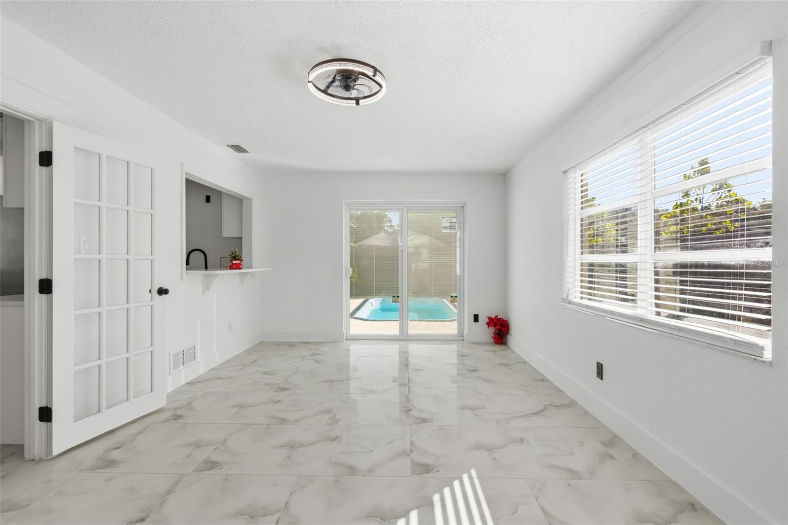 Image 20 of 60 For 5644 Auld Lane