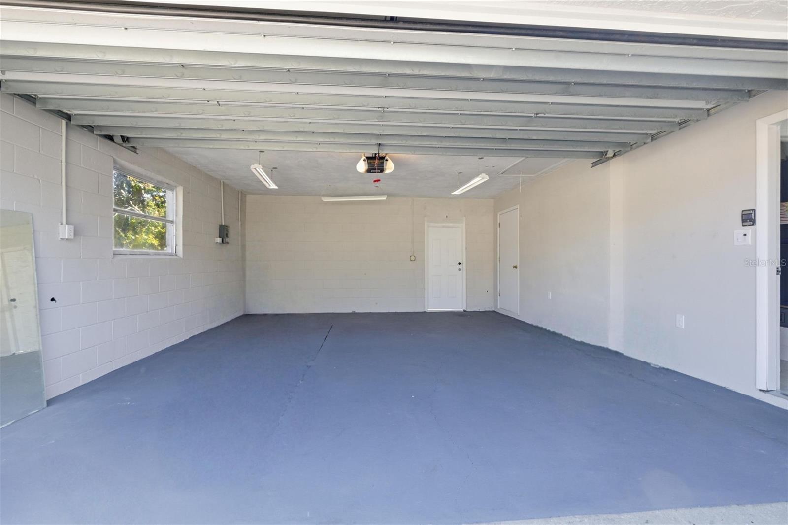 Image 36 of 60 For 5644 Auld Lane