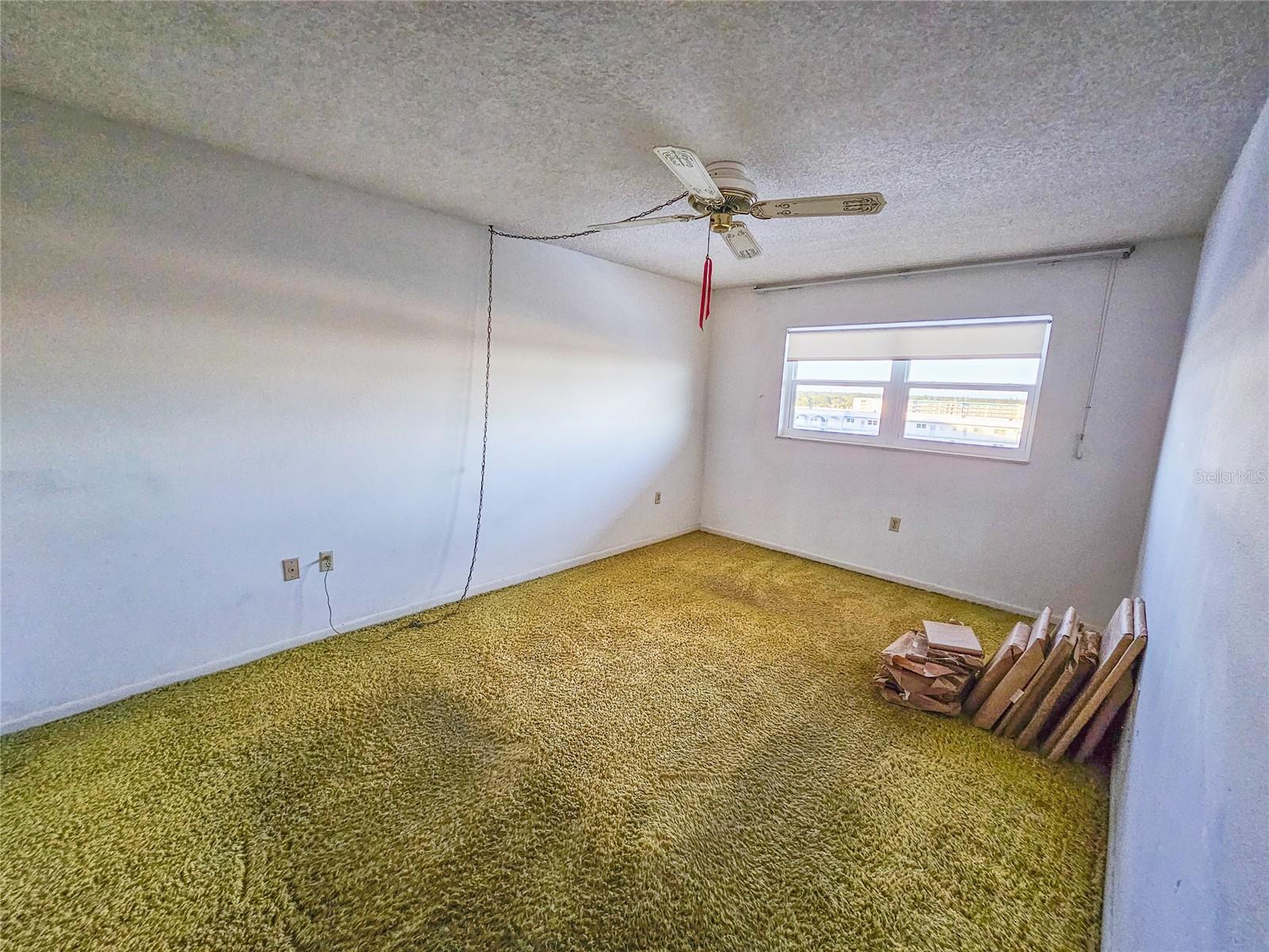 Image 17 of 35 For 5980 Shore Boulevard S 904