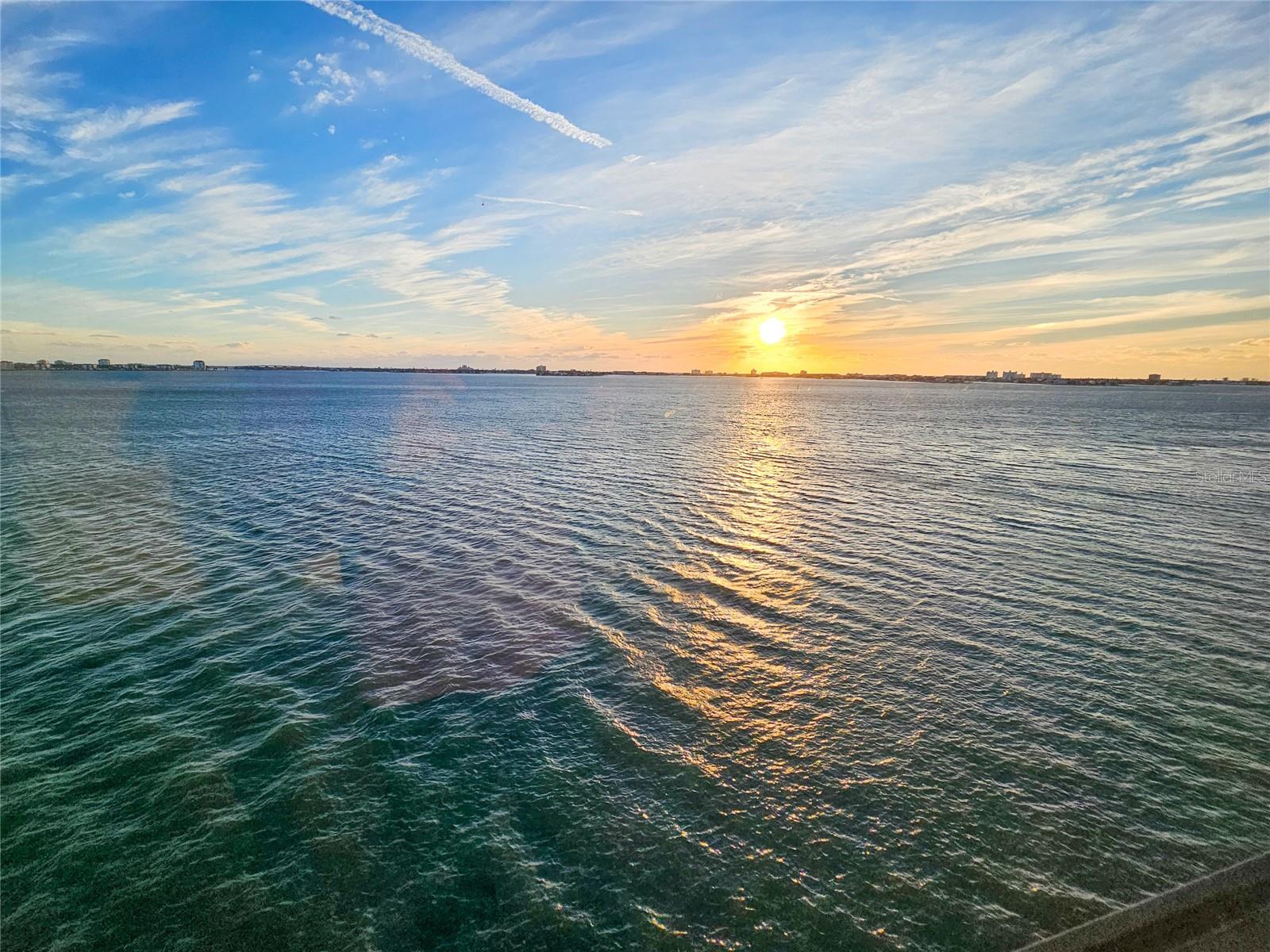 Image 9 of 35 For 5980 Shore Boulevard S 904