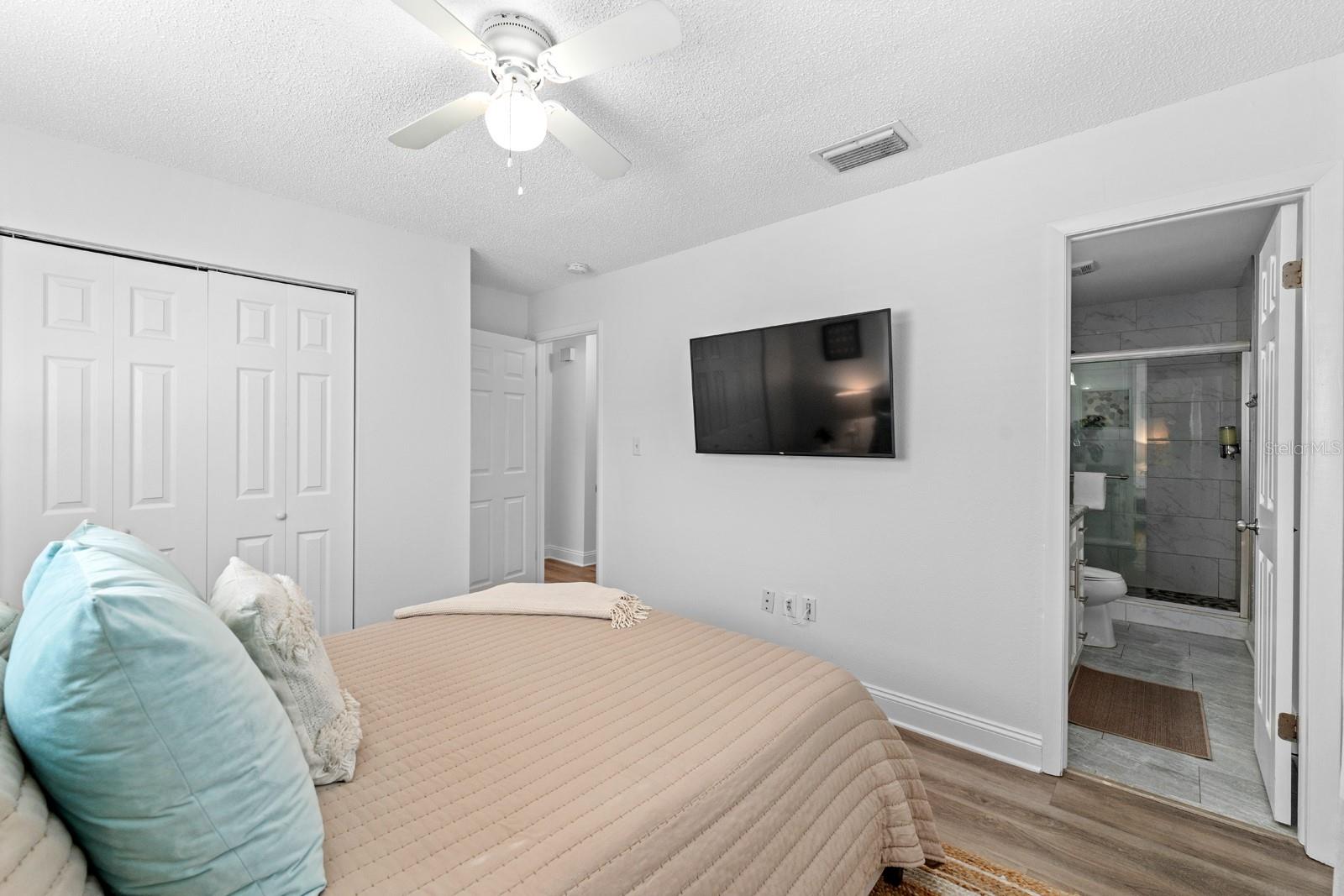 Image 15 of 53 For 807 Gulf Boulevard