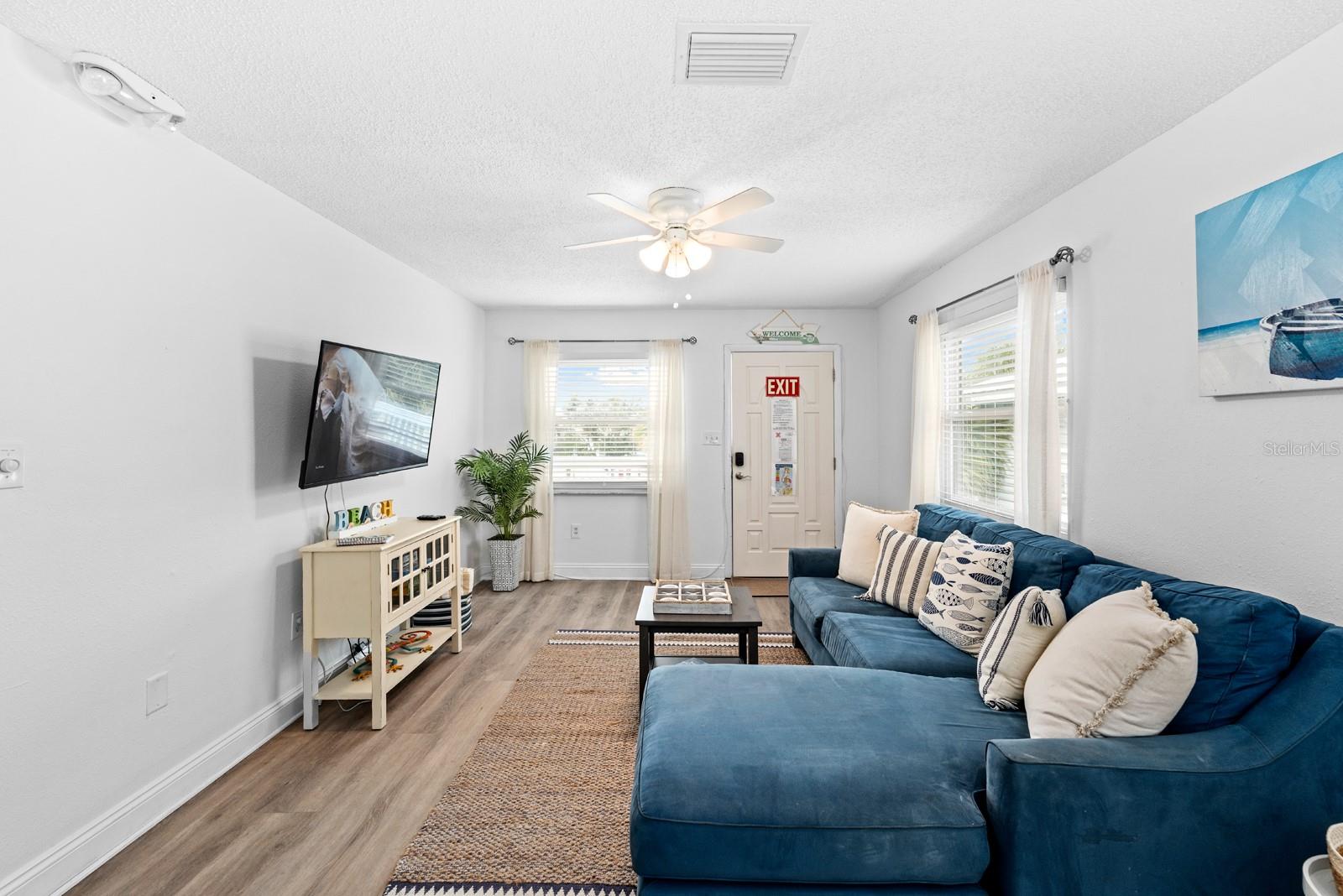 Image 23 of 53 For 807 Gulf Boulevard