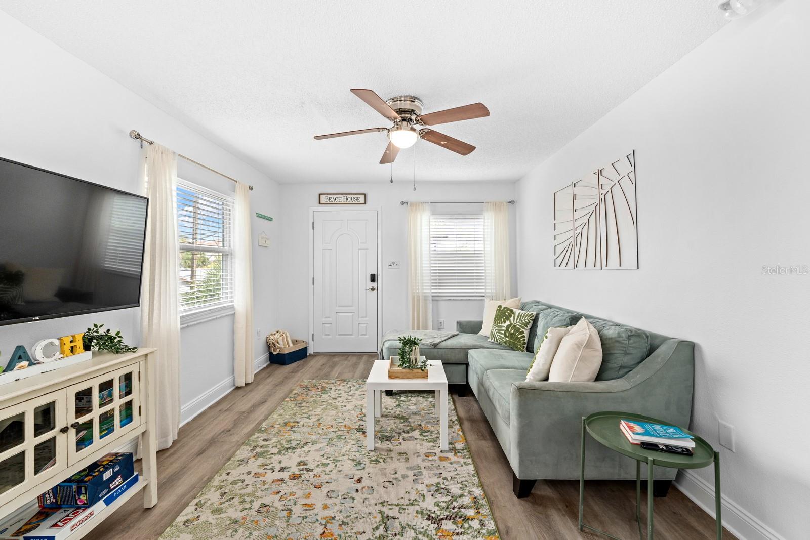 Image 6 of 53 For 807 Gulf Boulevard