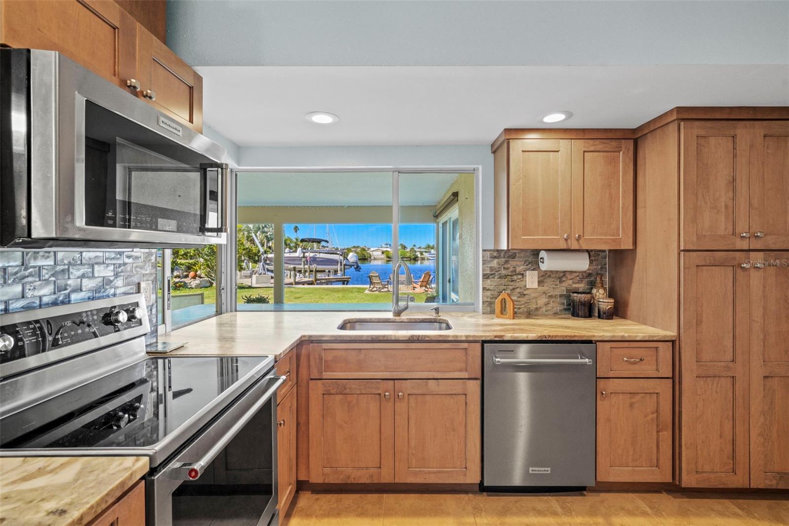 Image 13 of 84 For 3711 Floramar Terrace