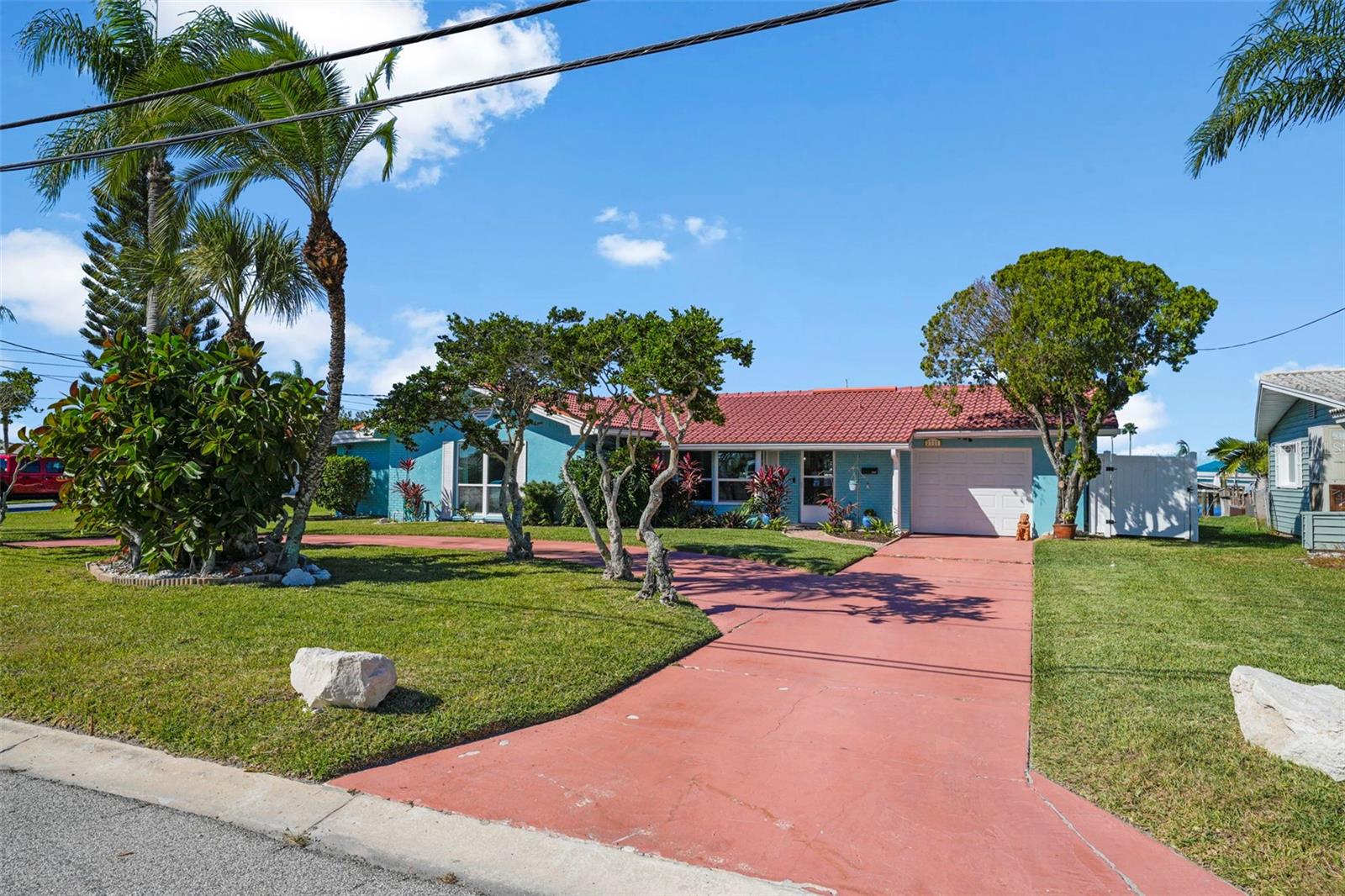 Image 37 of 84 For 3711 Floramar Terrace