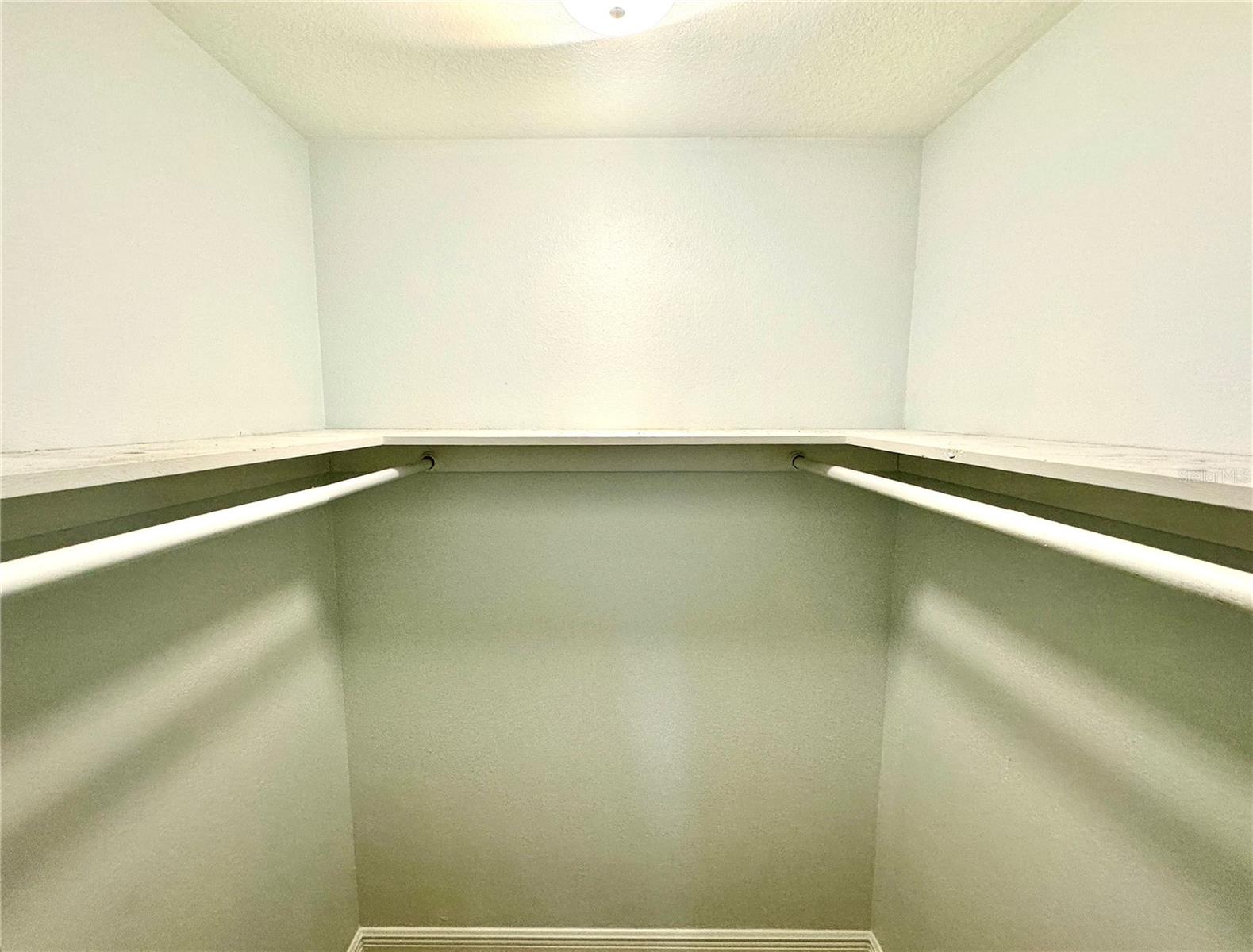 Image 13 of 20 For 6344 Newtown Circle B2