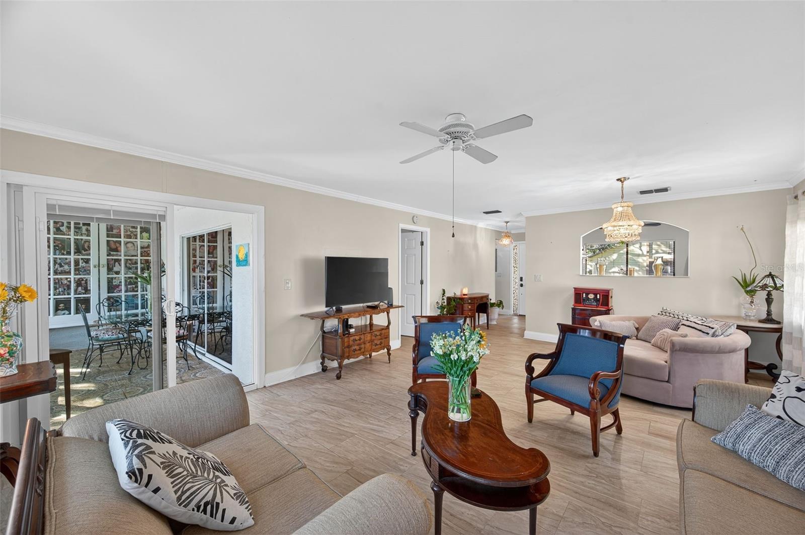 Image 8 of 35 For 2529 Oakleaf Lane 30a