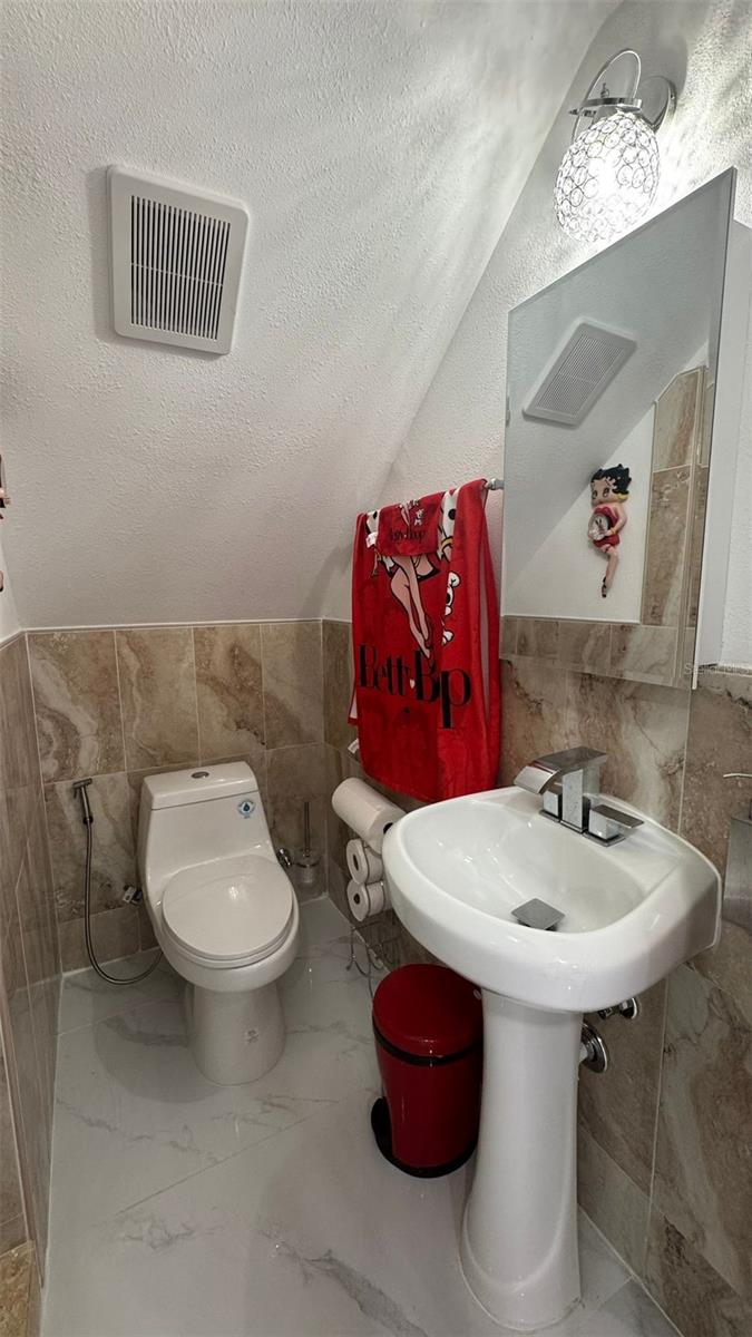 Image 10 of 35 For 8301 Lopez Drive