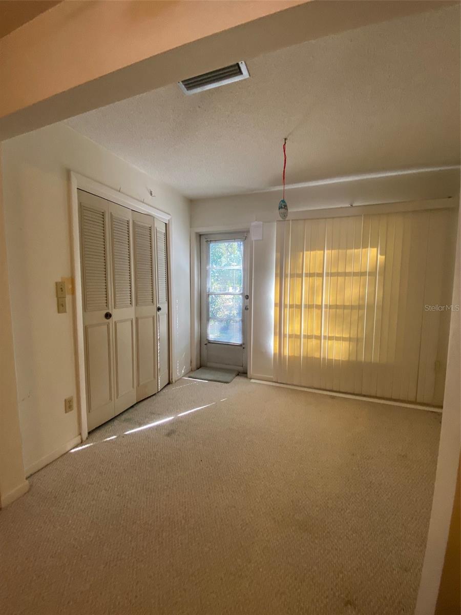 Image 13 of 25 For 1680 Lake Avenue 3