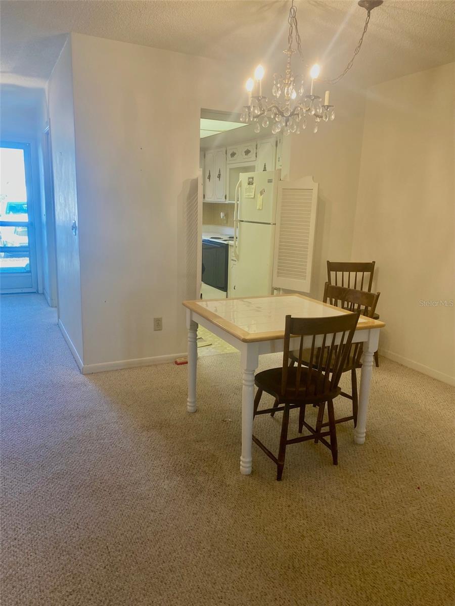 Image 6 of 25 For 1680 Lake Avenue 3