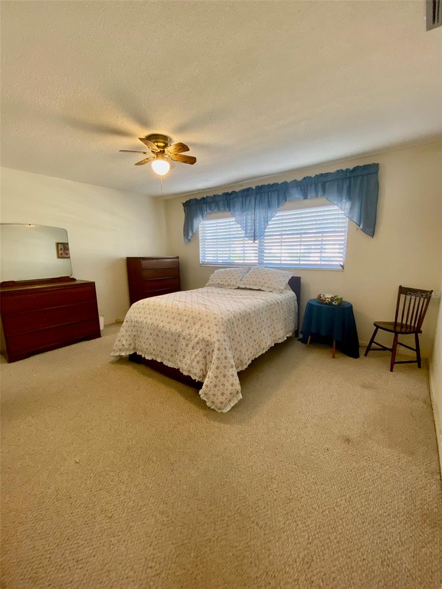 Image 8 of 25 For 1680 Lake Avenue 3