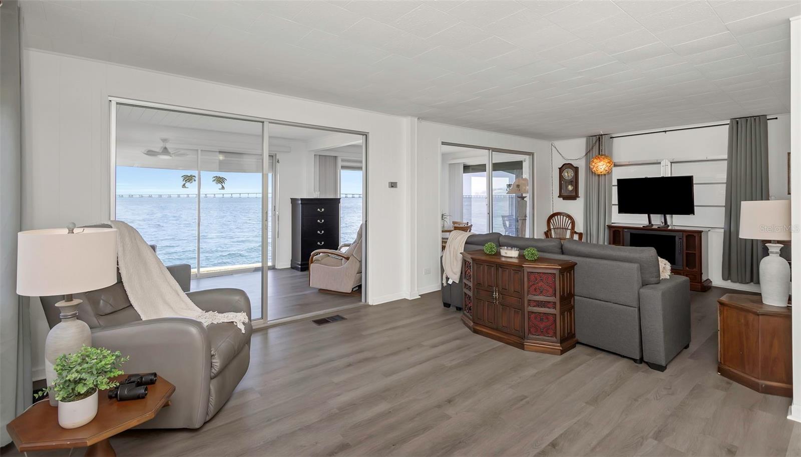 Image 15 of 46 For 18675 Us Highway 19 N 391