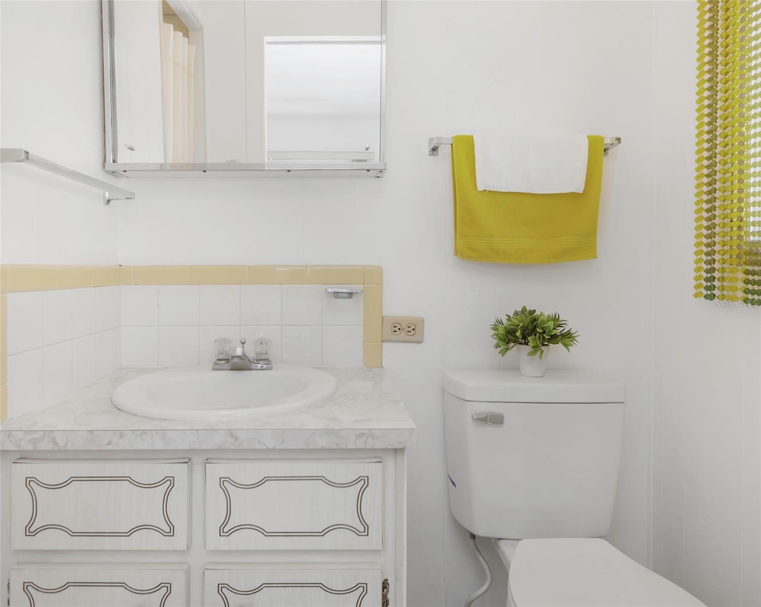 Image 23 of 46 For 18675 Us Highway 19 N 391