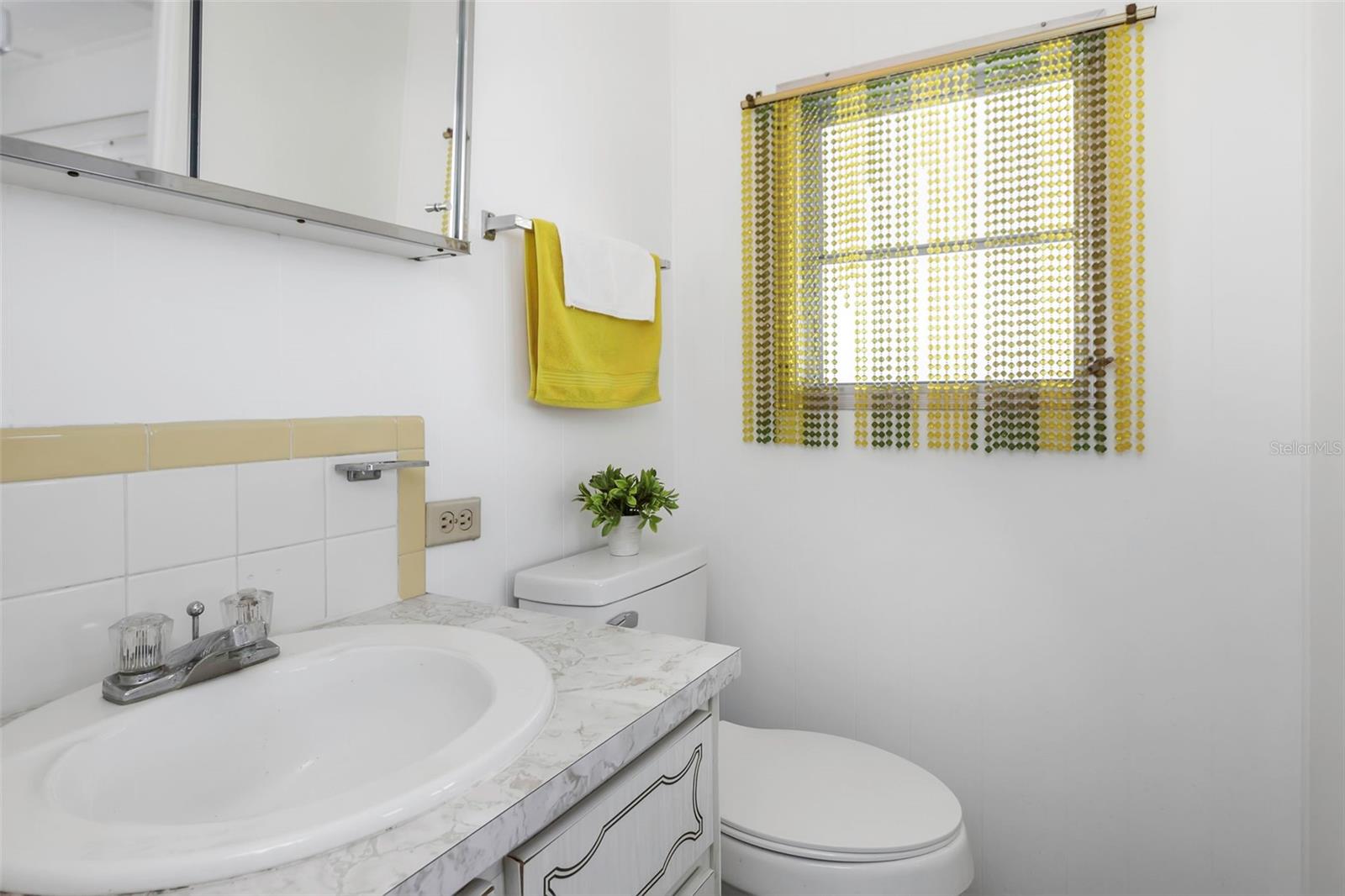 Image 24 of 46 For 18675 Us Highway 19 N 391