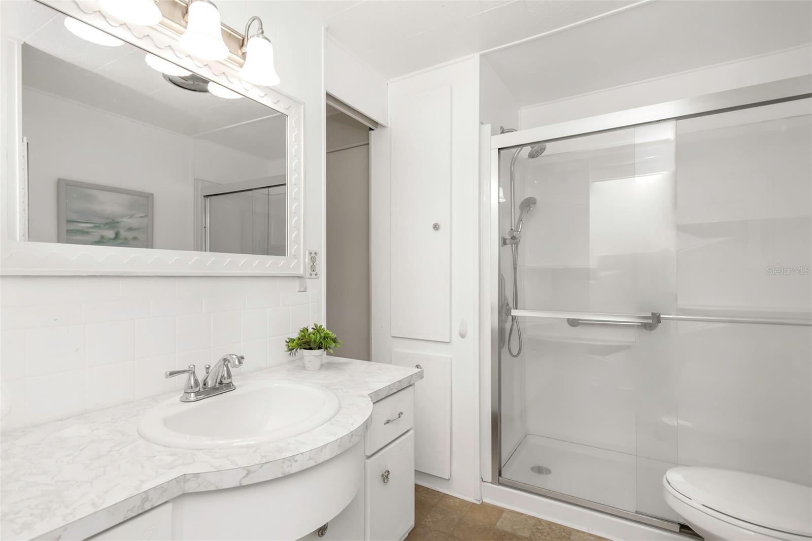 Image 28 of 46 For 18675 Us Highway 19 N 391