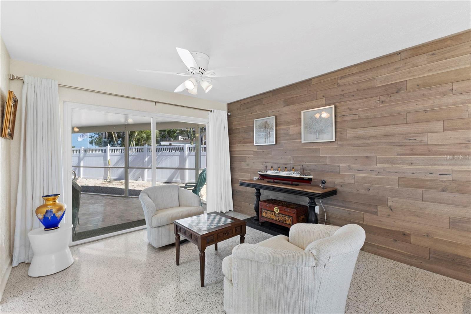 Image 18 of 35 For 2192 Louisa Drive