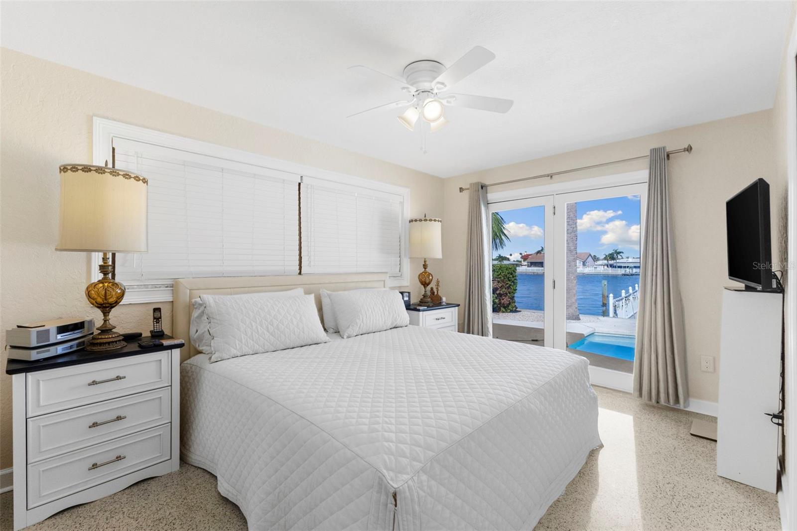 Image 21 of 35 For 2192 Louisa Drive