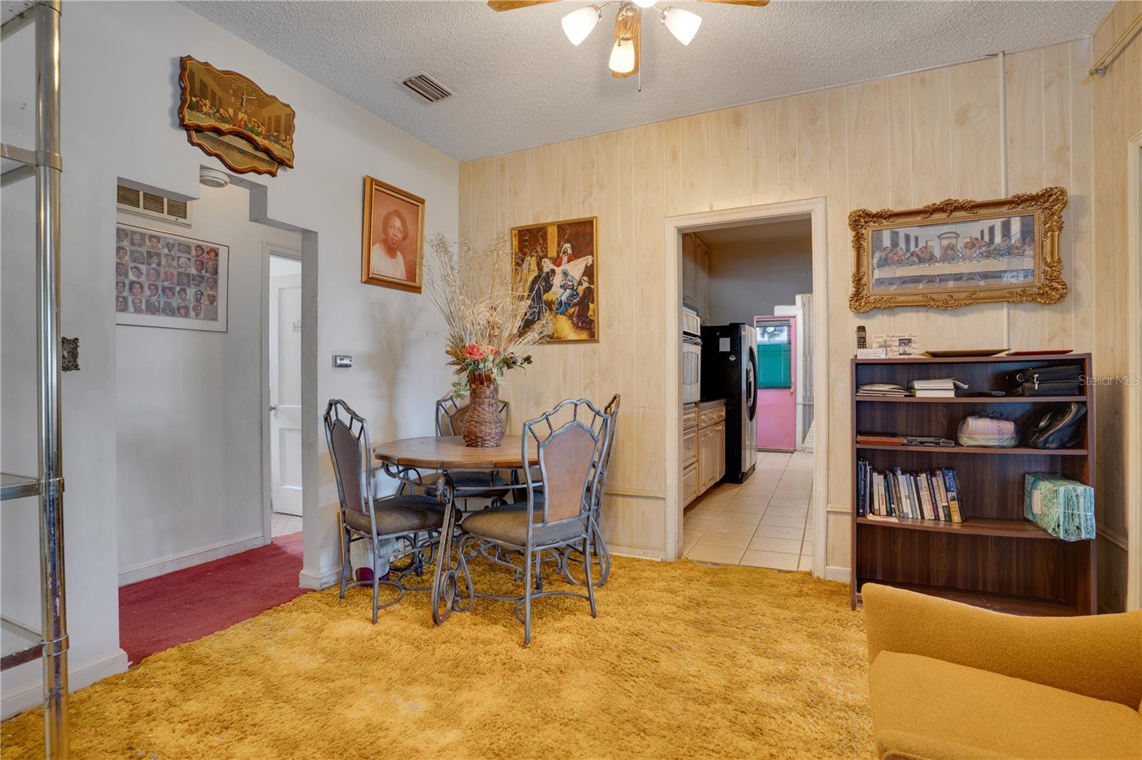 Image 12 of 33 For 2310 Boulevard