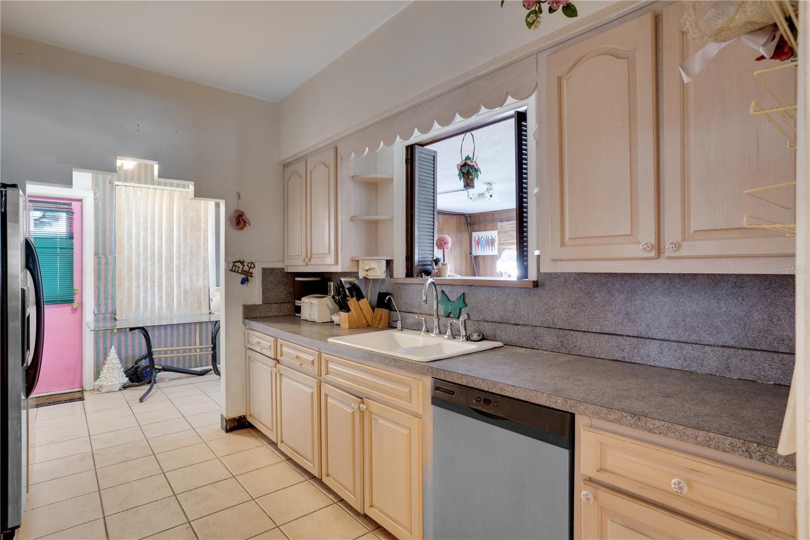 Image 14 of 33 For 2310 Boulevard