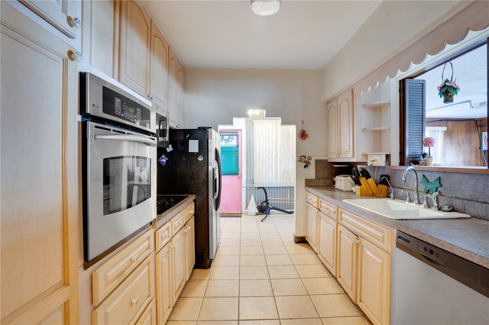 Image 15 of 33 For 2310 Boulevard