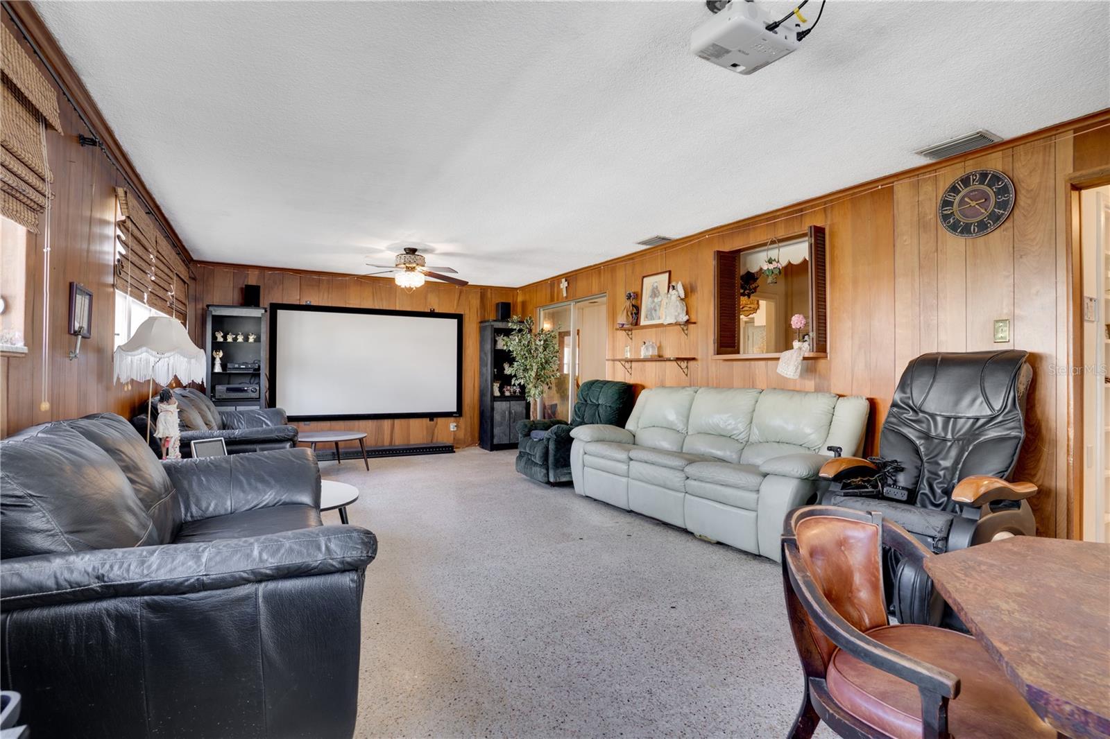 Image 6 of 33 For 2310 Boulevard