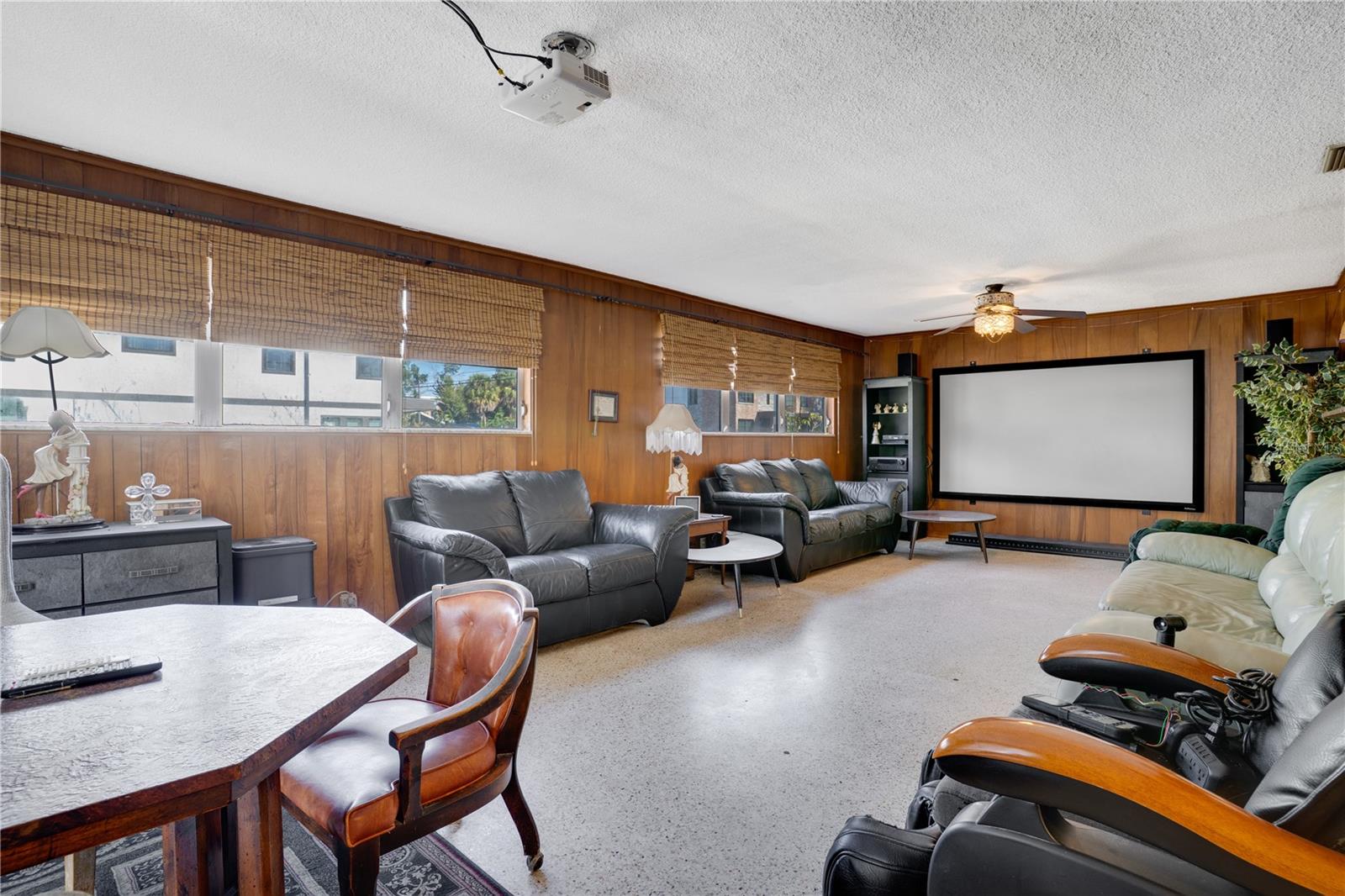 Image 9 of 33 For 2310 Boulevard