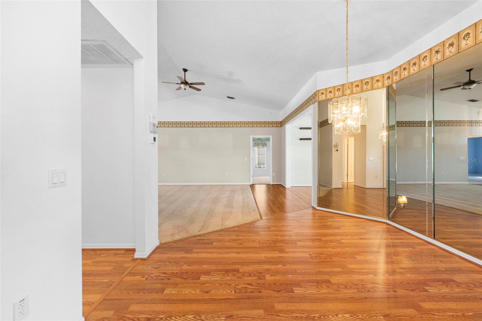 Image 26 of 55 For 11231 Sun Tree Road