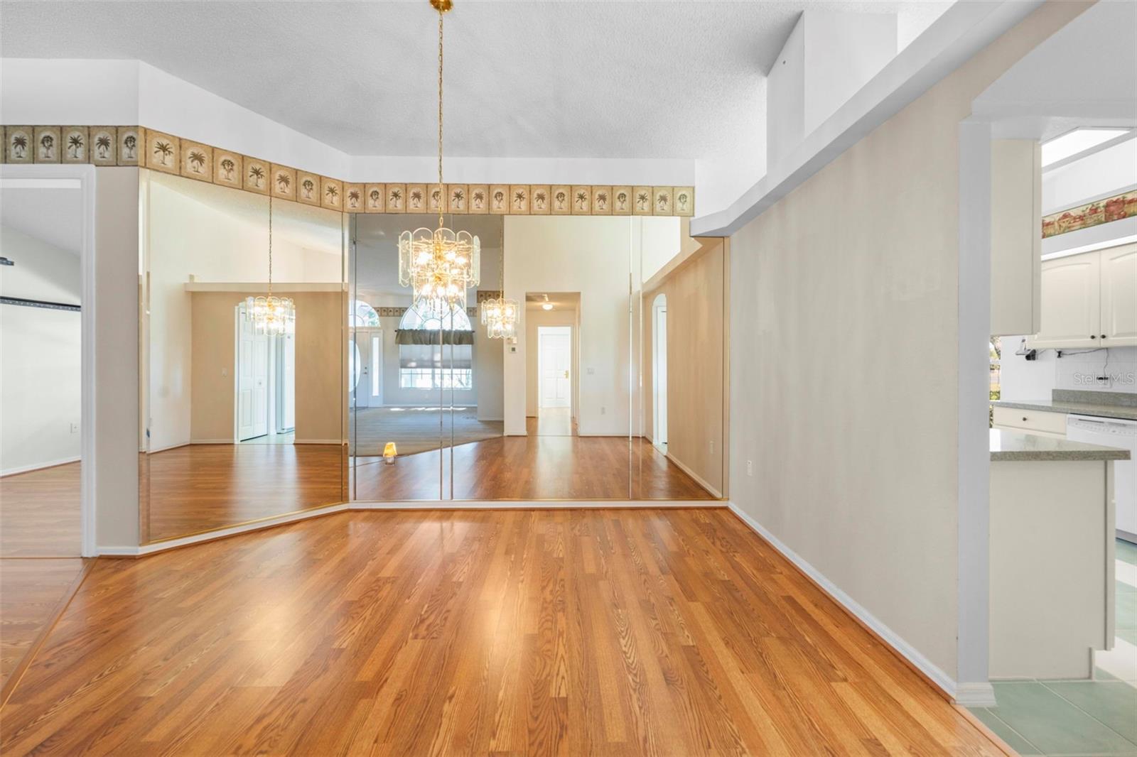 Image 27 of 55 For 11231 Sun Tree Road