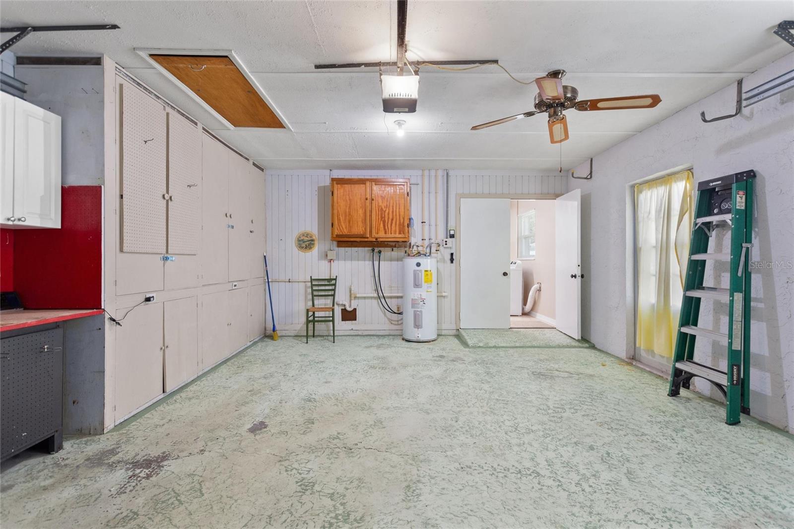 Image 28 of 49 For 679 Fort Duquesna Drive