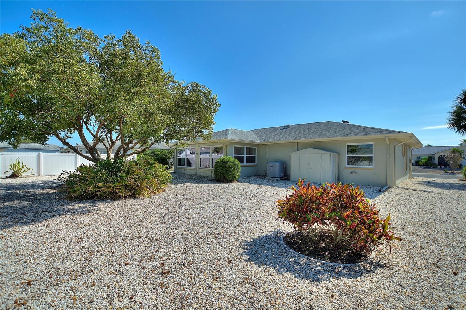 Image 39 of 49 For 679 Fort Duquesna Drive