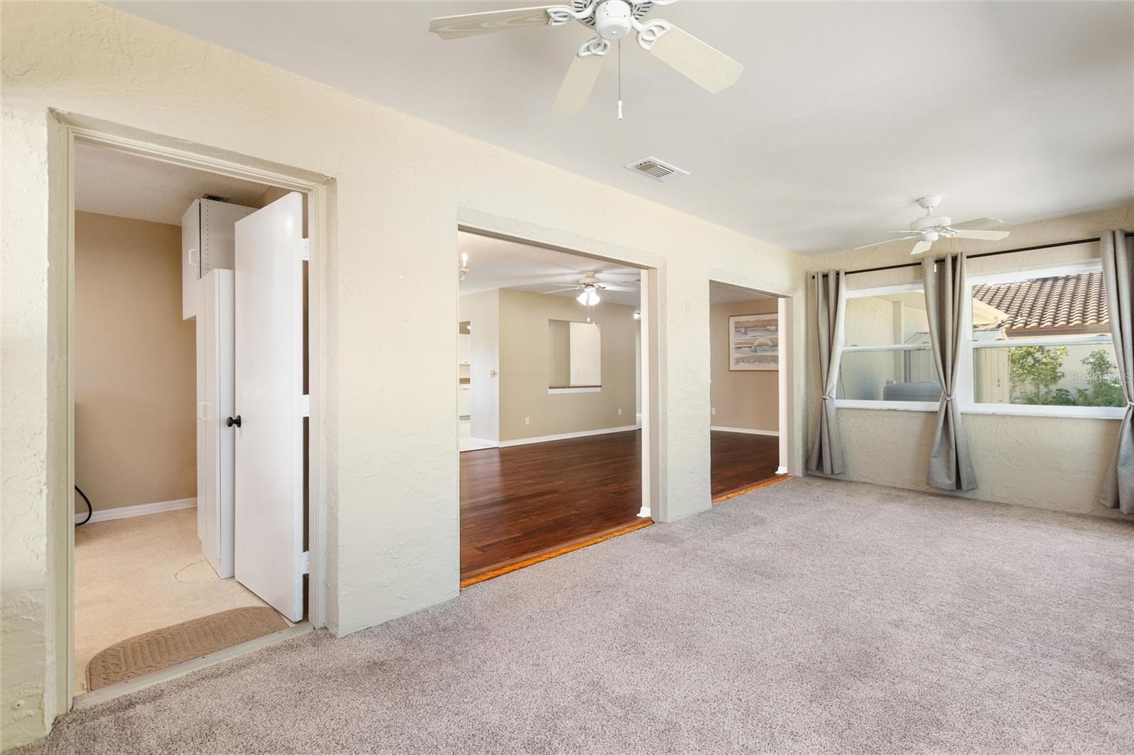 Image 9 of 49 For 679 Fort Duquesna Drive