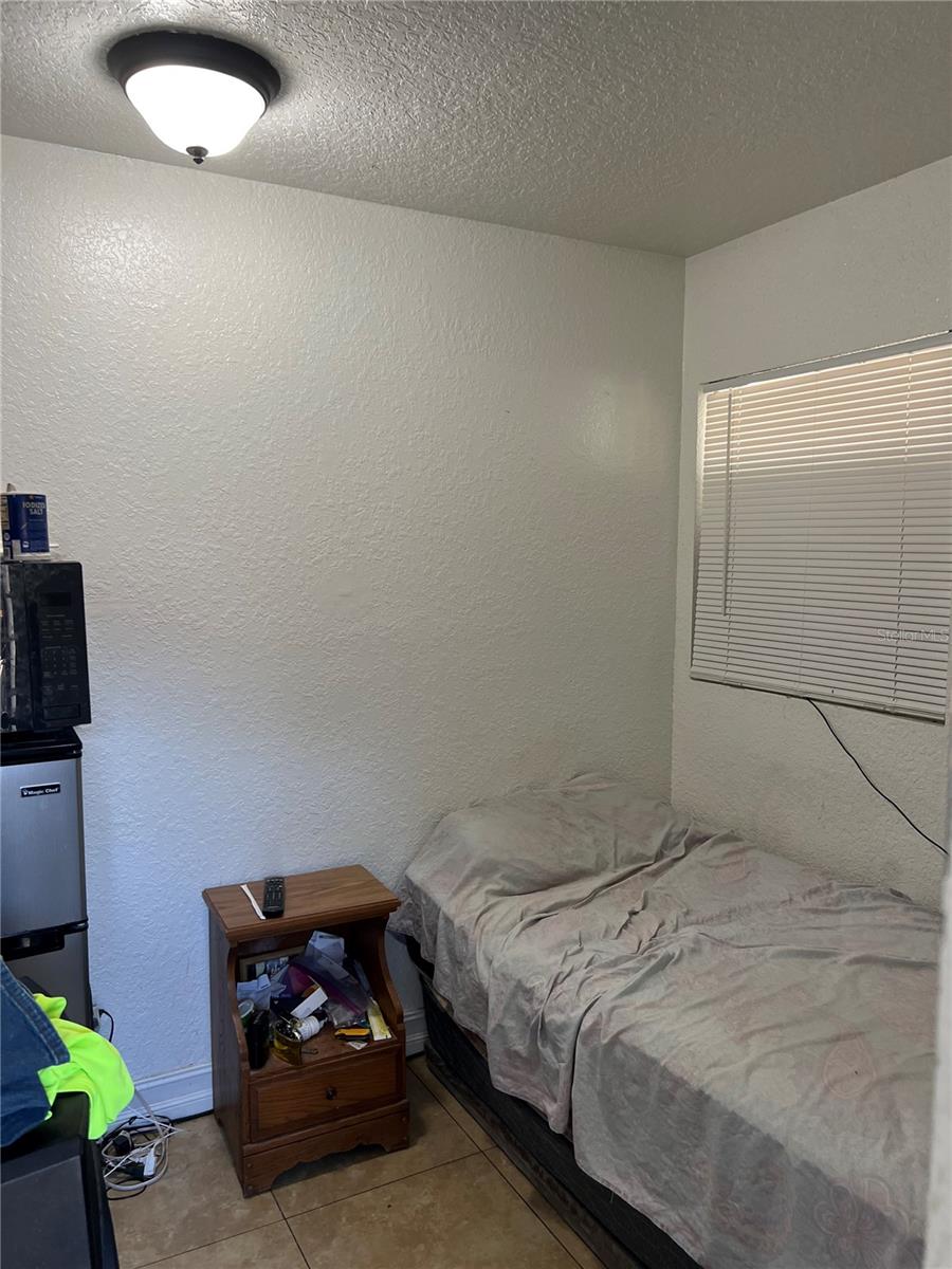 Image 21 of 29 For 1008 Westside Drive