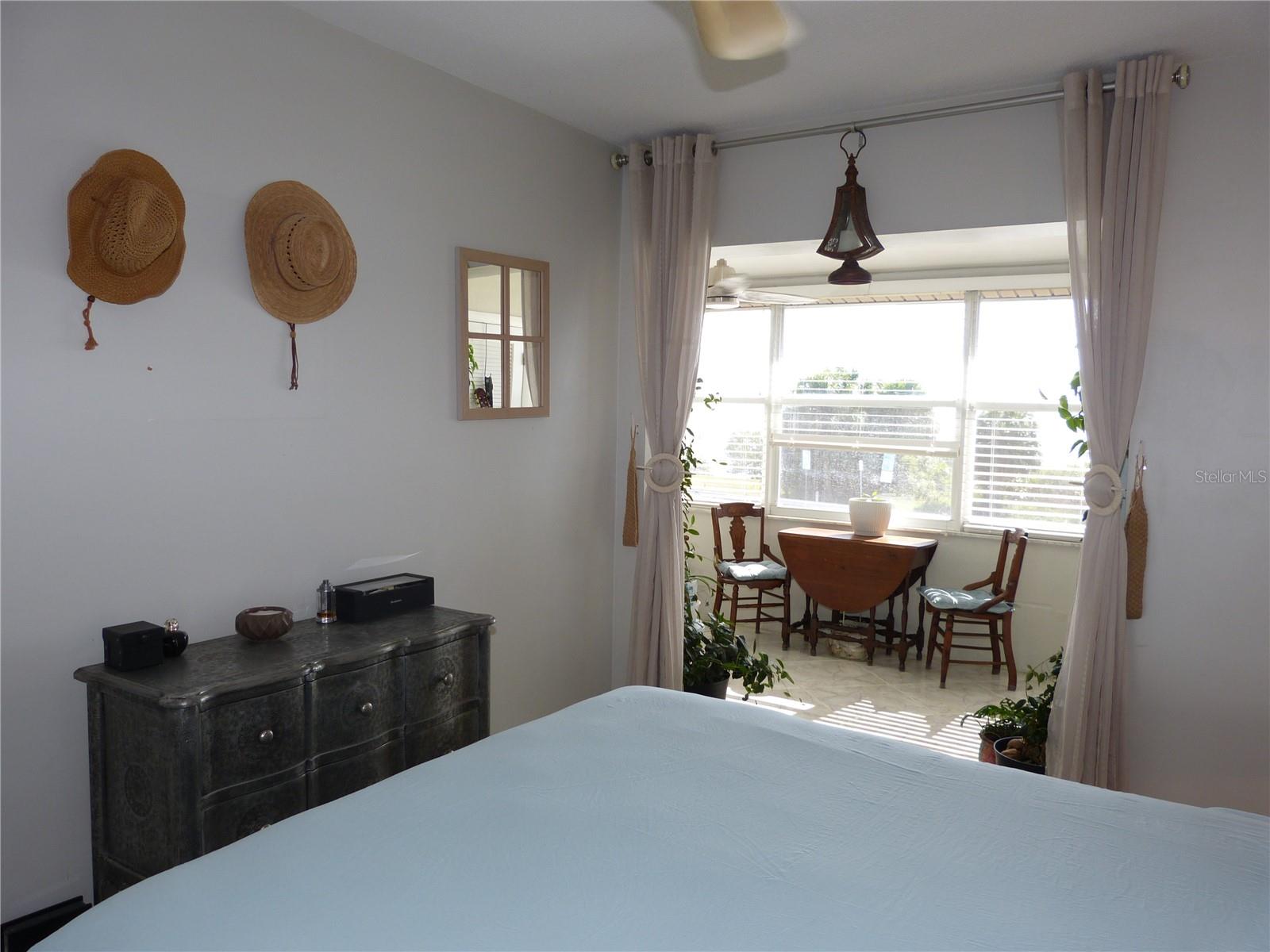 Image 20 of 26 For 2 Causeway Boulevard 206