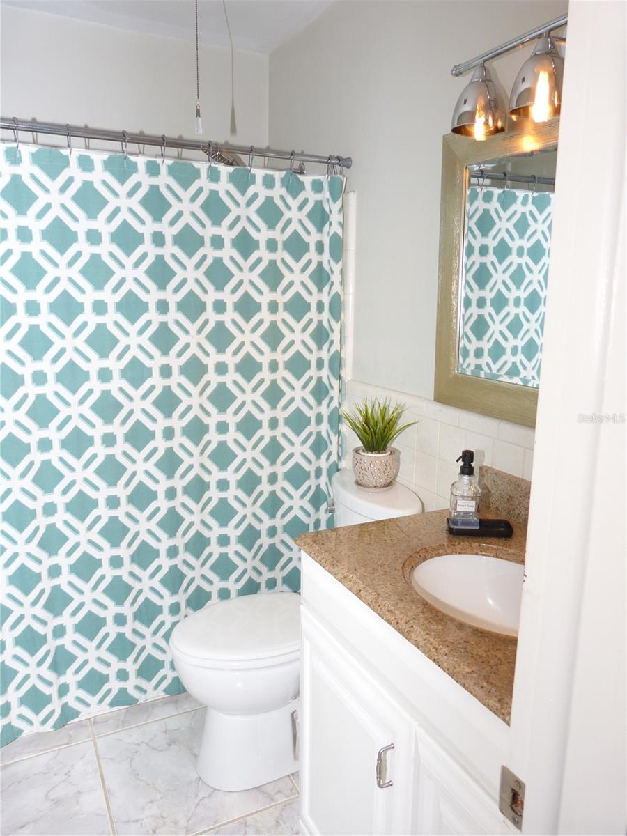 Image 8 of 26 For 2 Causeway Boulevard 206