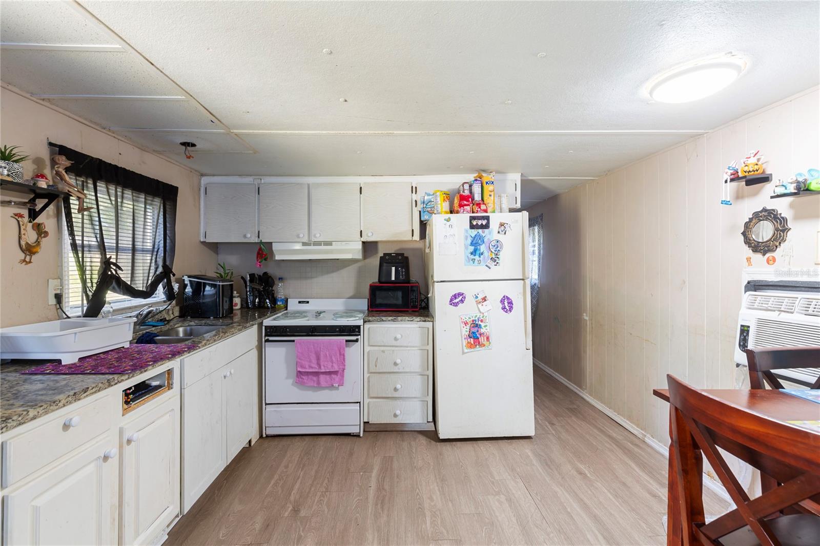 Image 5 of 17 For 901 Nashville Road