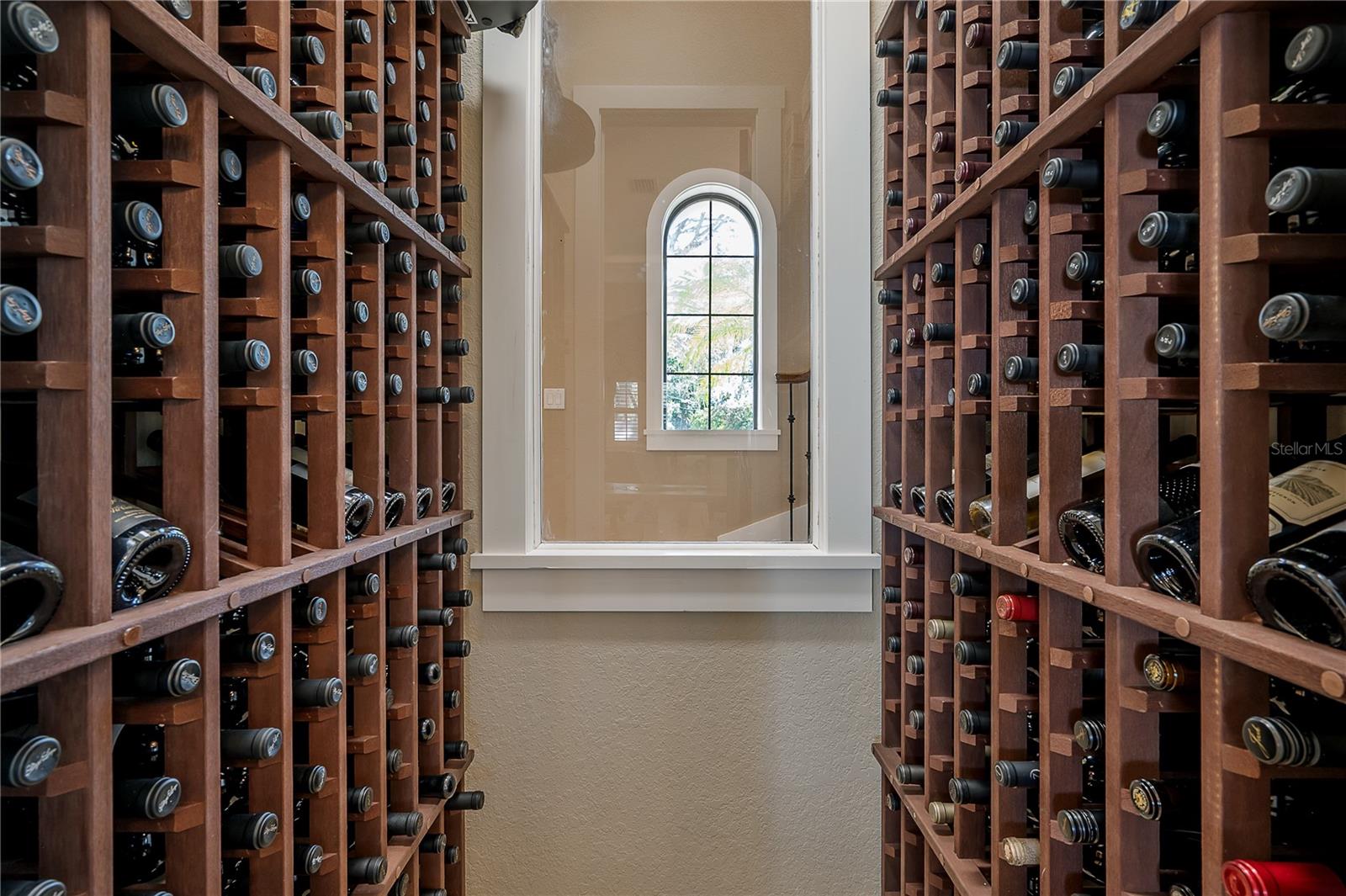 Image 13 of 47 For 4311 Barcelona Street