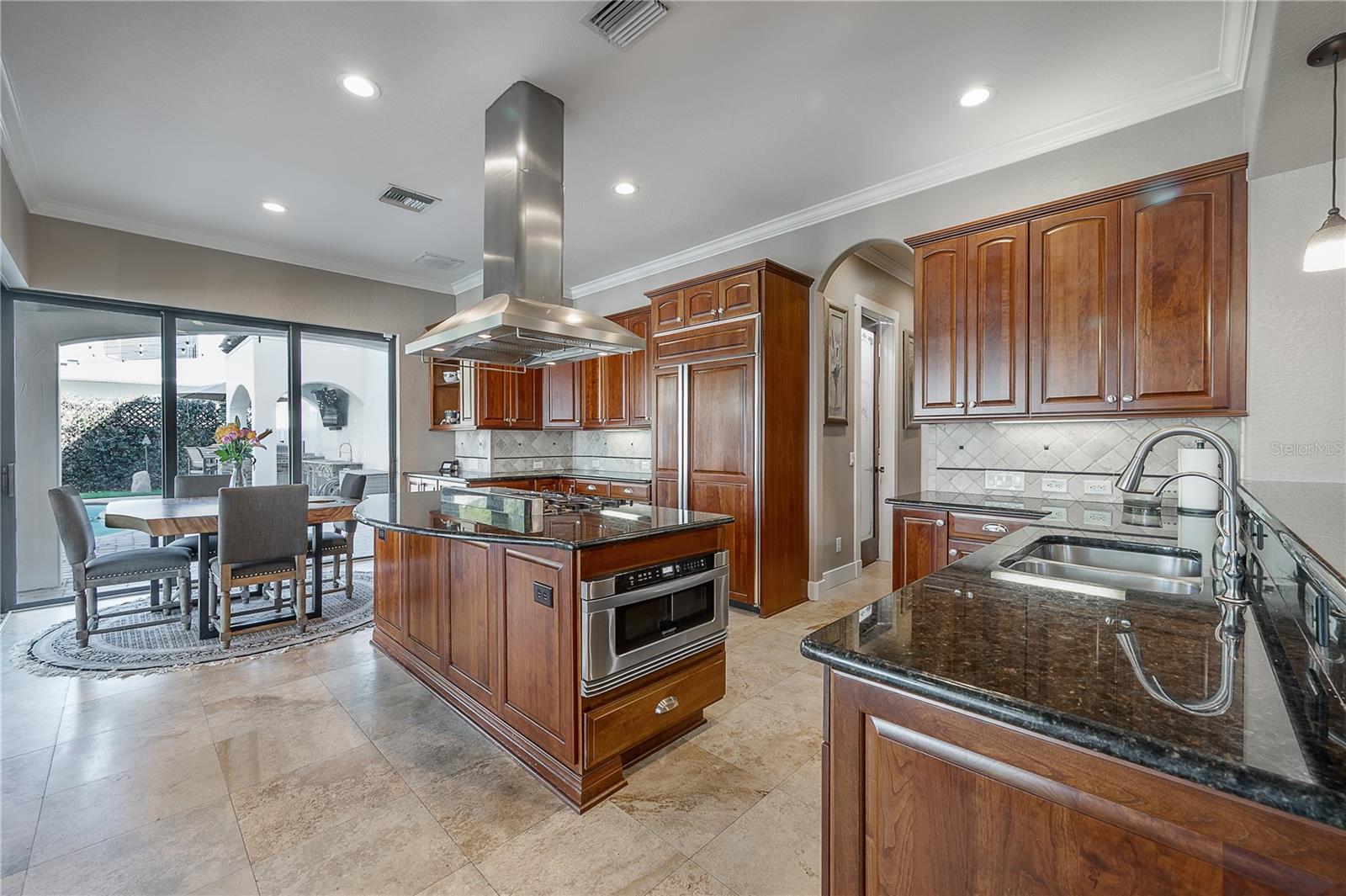 Image 16 of 47 For 4311 Barcelona Street