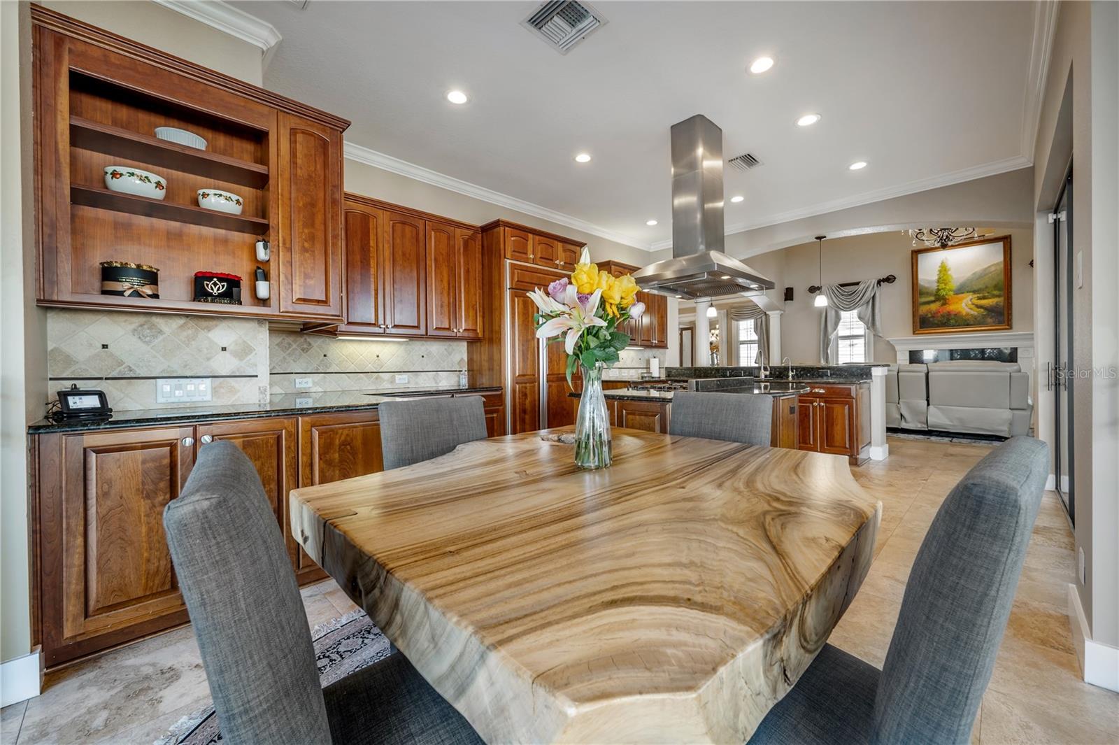 Image 20 of 47 For 4311 Barcelona Street