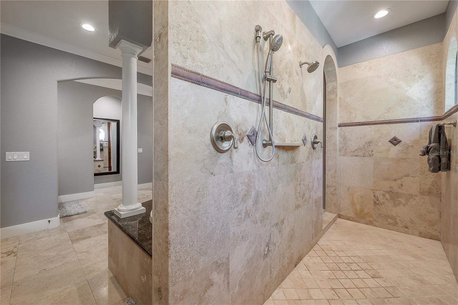 Image 30 of 47 For 4311 Barcelona Street