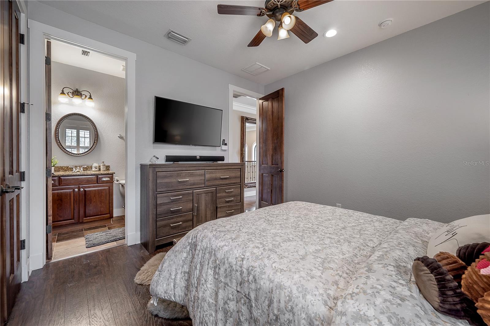 Image 39 of 47 For 4311 Barcelona Street